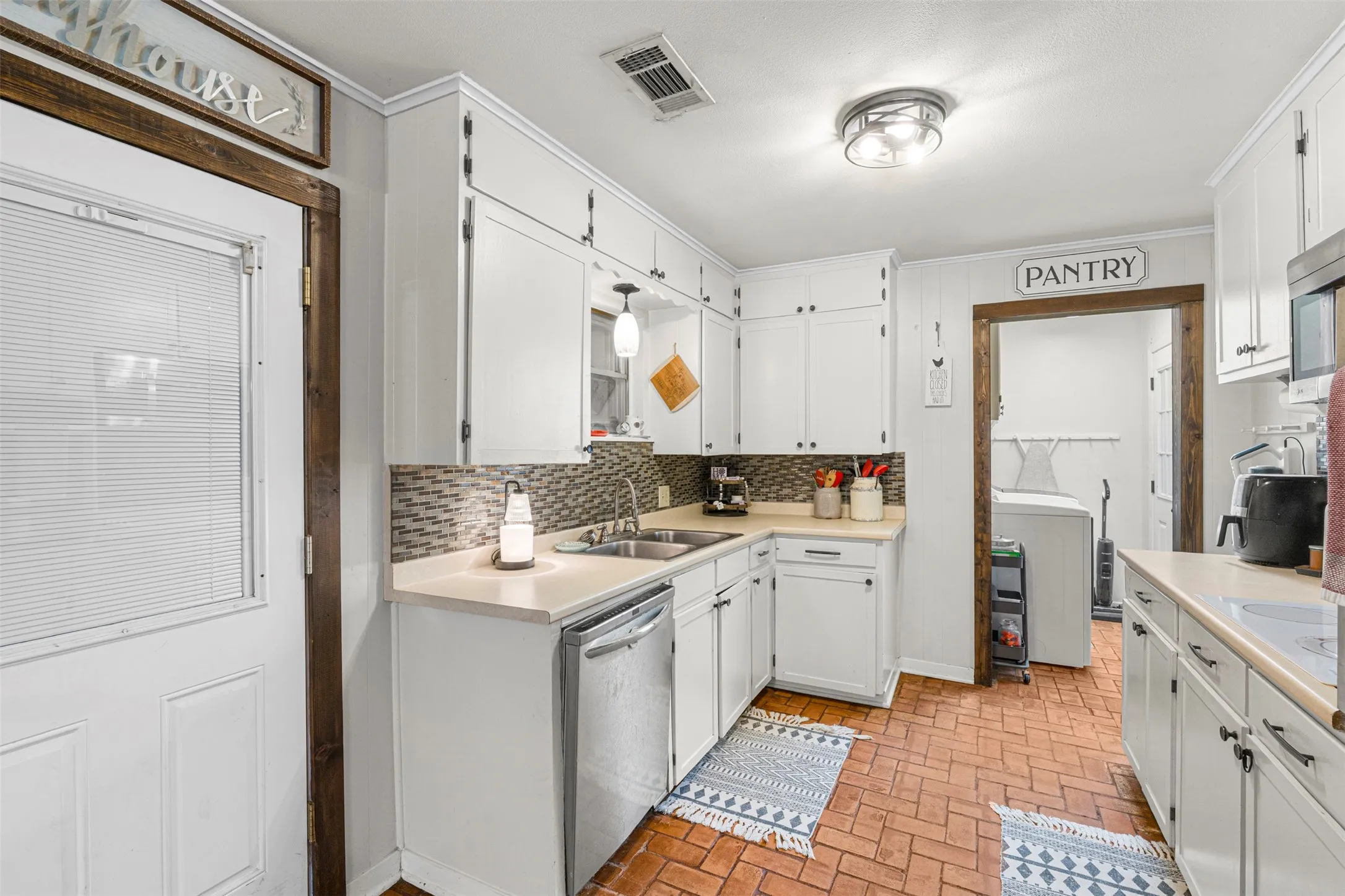 Kitchen int o lundry room