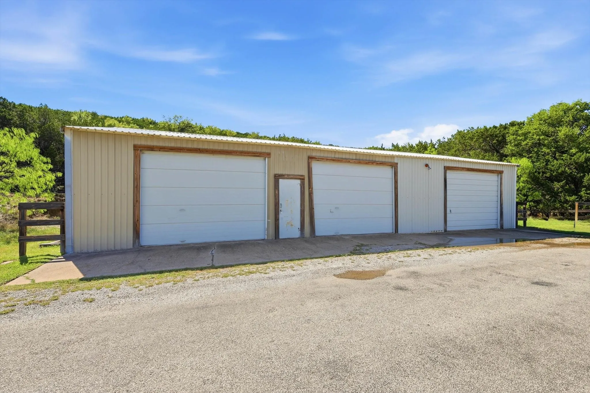 Single Family Residence For Sale in Palo Pinto County , 4513 Chapel Road, Possum Kingdom Lake, Texas 76450, 2 Bedroom, 2 Bathroom, 3 Garage spaces, 1,448 Sqft, built in 0, Unknown, mls#21199982, Real Estate Agent in Possum Kingdom Lake, Homes For Sale in Palo Pinto county, Homes For Sale in Possum Kingdom Lake, Realtor in Possum Kingdom Lake Texas, Real Estate Brokerage Independent Realty Texas, Luminita Cordes Realtor