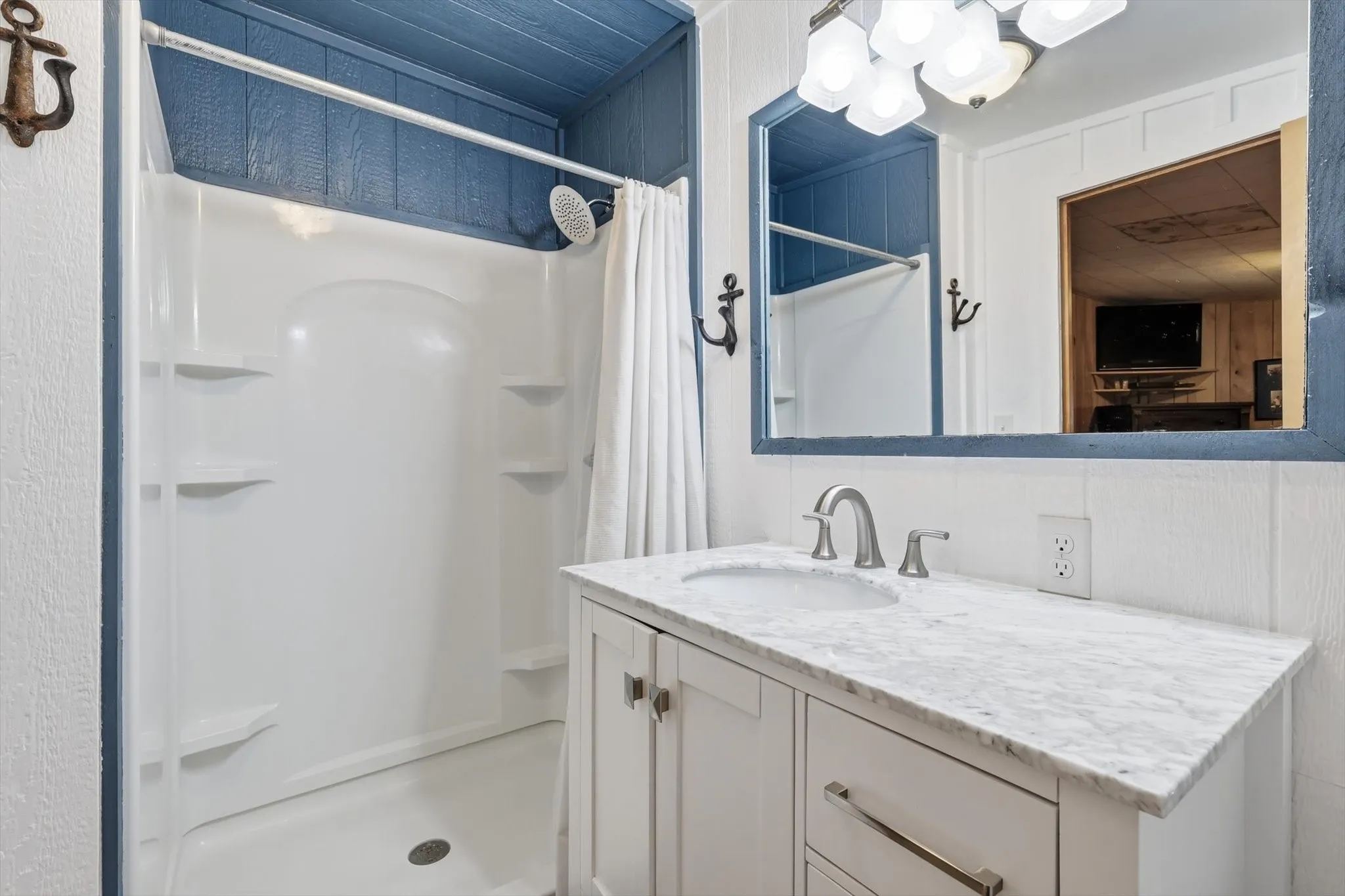 Single Family Residence For Sale in Palo Pinto County , 4513 Chapel Road, Possum Kingdom Lake, Texas 76450, 2 Bedroom, 2 Bathroom, 3 Garage spaces, 1,448 Sqft, built in 0, Unknown, mls#21199982, Real Estate Agent in Possum Kingdom Lake, Homes For Sale in Palo Pinto county, Homes For Sale in Possum Kingdom Lake, Realtor in Possum Kingdom Lake Texas, Real Estate Brokerage Independent Realty Texas, Luminita Cordes Realtor