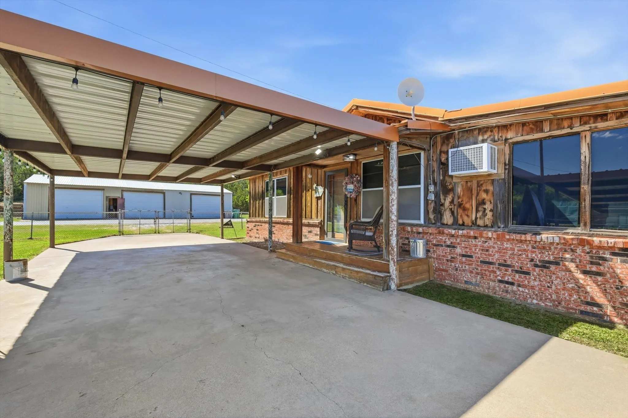 Single Family Residence For Sale in Palo Pinto County , 4513 Chapel Road, Possum Kingdom Lake, Texas 76450, 2 Bedroom, 2 Bathroom, 3 Garage spaces, 1,448 Sqft, built in 0, Unknown, mls#21199982, Real Estate Agent in Possum Kingdom Lake, Homes For Sale in Palo Pinto county, Homes For Sale in Possum Kingdom Lake, Realtor in Possum Kingdom Lake Texas, Real Estate Brokerage Independent Realty Texas, Luminita Cordes Realtor