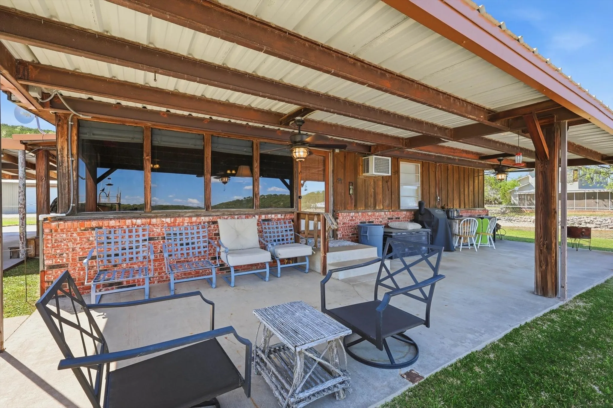 Single Family Residence For Sale in Palo Pinto County , 4513 Chapel Road, Possum Kingdom Lake, Texas 76450, 2 Bedroom, 2 Bathroom, 3 Garage spaces, 1,448 Sqft, built in 0, Unknown, mls#21199982, Real Estate Agent in Possum Kingdom Lake, Homes For Sale in Palo Pinto county, Homes For Sale in Possum Kingdom Lake, Realtor in Possum Kingdom Lake Texas, Real Estate Brokerage Independent Realty Texas, Luminita Cordes Realtor