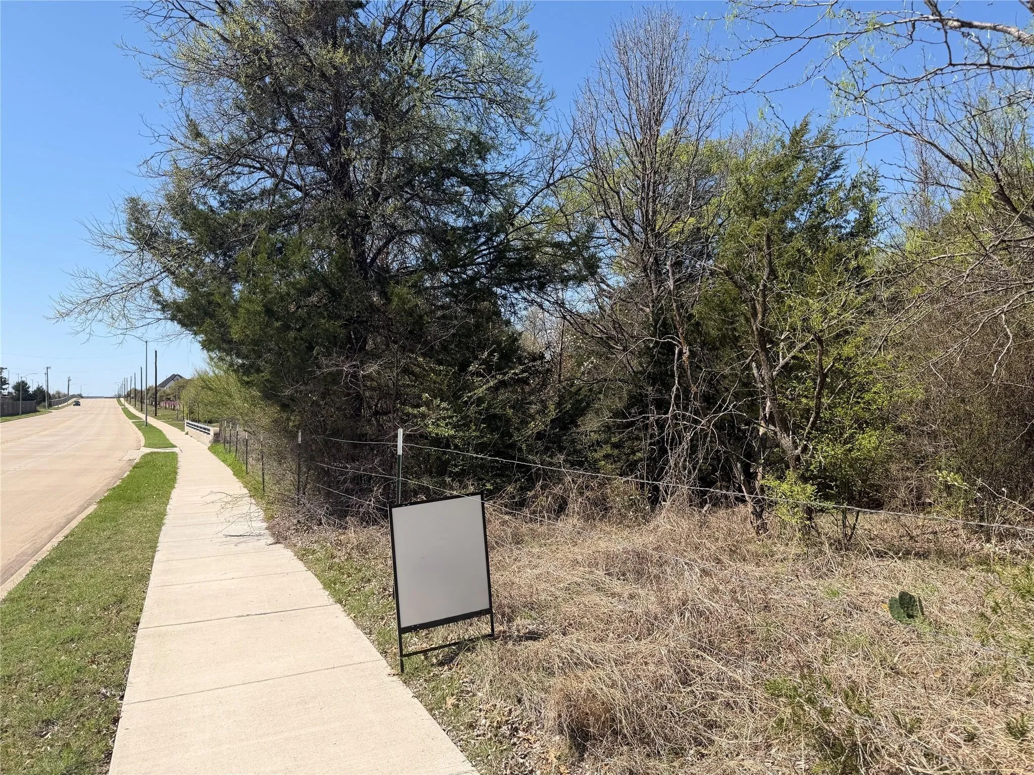 Unimproved Land For Sale in Tarrant County , 497 House Road, Mansfield, Texas 76063, 0, 0, Garage spaces, 0 Sqft, built in 0, Price $449,900, mls#21226531, Real Estate Agent in Mansfield, Homes For Sale in Tarrant county, Homes For Sale in Mansfield, Realtor in Mansfield Texas, Real Estate Brokerage Independent Realty Texas, Luminita Cordes Realtor