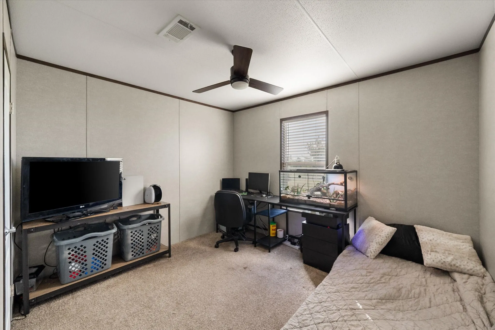 Mobile Home For Sale in Navarro County , 15955 W Highway 31, Purdon, Texas 76679, 4 Bedroom, 2 Bathroom, Garage spaces, 1,950 Sqft, built in 2019, mls#21231908, Real Estate Agent in Purdon, Homes For Sale in Navarro county, Homes For Sale in Purdon, Realtor in Purdon Texas, Real Estate Brokerage Independent Realty Texas, Luminita Cordes Realtor