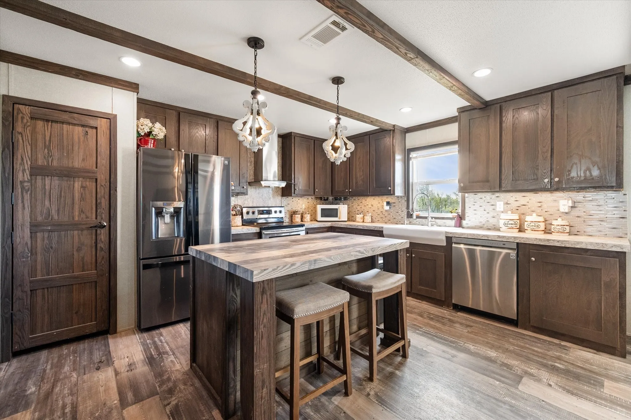Mobile Home For Sale in Navarro County , 15955 W Highway 31, Purdon, Texas 76679, 4 Bedroom, 2 Bathroom, Garage spaces, 1,950 Sqft, built in 2019, mls#21231908, Real Estate Agent in Purdon, Homes For Sale in Navarro county, Homes For Sale in Purdon, Realtor in Purdon Texas, Real Estate Brokerage Independent Realty Texas, Luminita Cordes Realtor