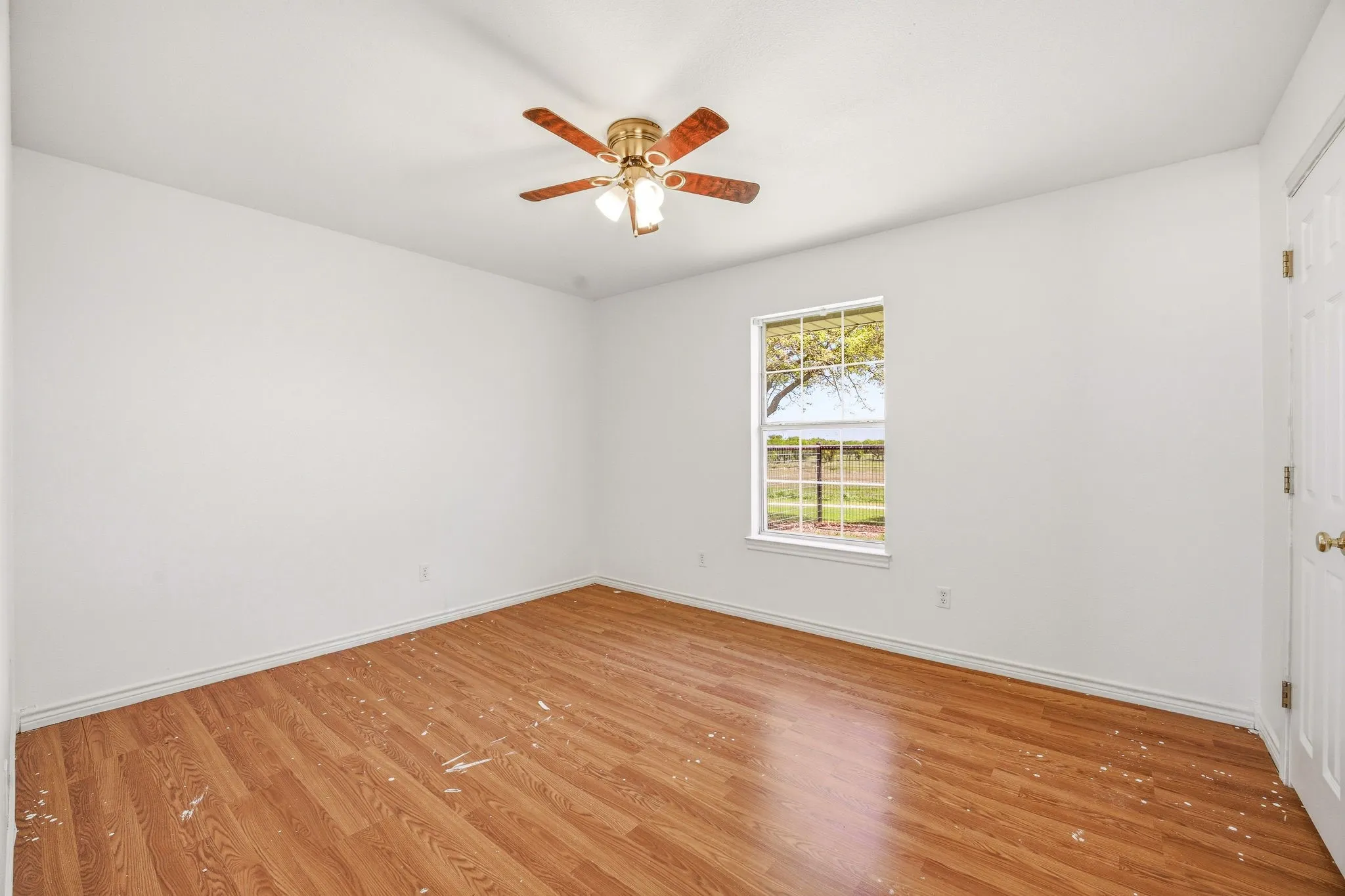 Farm For Sale in Erath County , 802 Private Road 1675, Stephenville, Texas 76401, 3 Bedroom, 2 Bathroom, Garage spaces, 2,223 Sqft, built in 2002, mls#21232356, Real Estate Agent in Stephenville, Homes For Sale in Erath county, Homes For Sale in Stephenville, Realtor in Stephenville Texas, Real Estate Brokerage Independent Realty Texas, Luminita Cordes Realtor