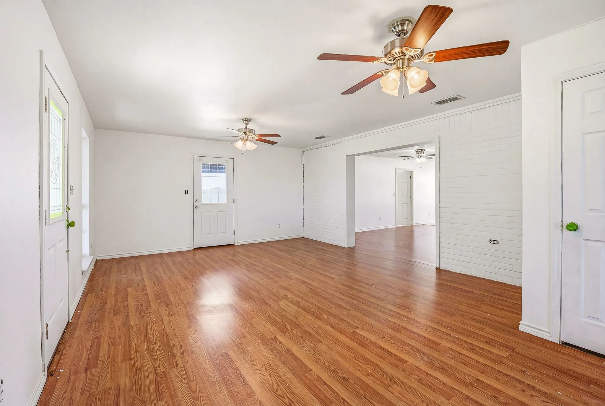 Farm For Sale in Erath County , 802 Private Road 1675, Stephenville, Texas 76401, 3 Bedroom, 2 Bathroom, Garage spaces, 2,223 Sqft, built in 2002, mls#21232356, Real Estate Agent in Stephenville, Homes For Sale in Erath county, Homes For Sale in Stephenville, Realtor in Stephenville Texas, Real Estate Brokerage Independent Realty Texas, Luminita Cordes Realtor