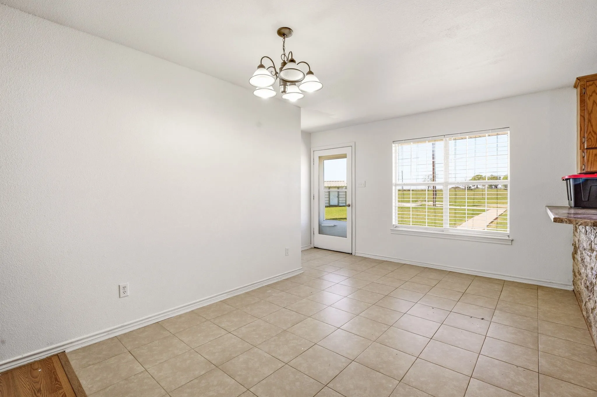 Farm For Sale in Erath County , 802 Private Road 1675, Stephenville, Texas 76401, 3 Bedroom, 2 Bathroom, Garage spaces, 2,223 Sqft, built in 2002, mls#21232356, Real Estate Agent in Stephenville, Homes For Sale in Erath county, Homes For Sale in Stephenville, Realtor in Stephenville Texas, Real Estate Brokerage Independent Realty Texas, Luminita Cordes Realtor