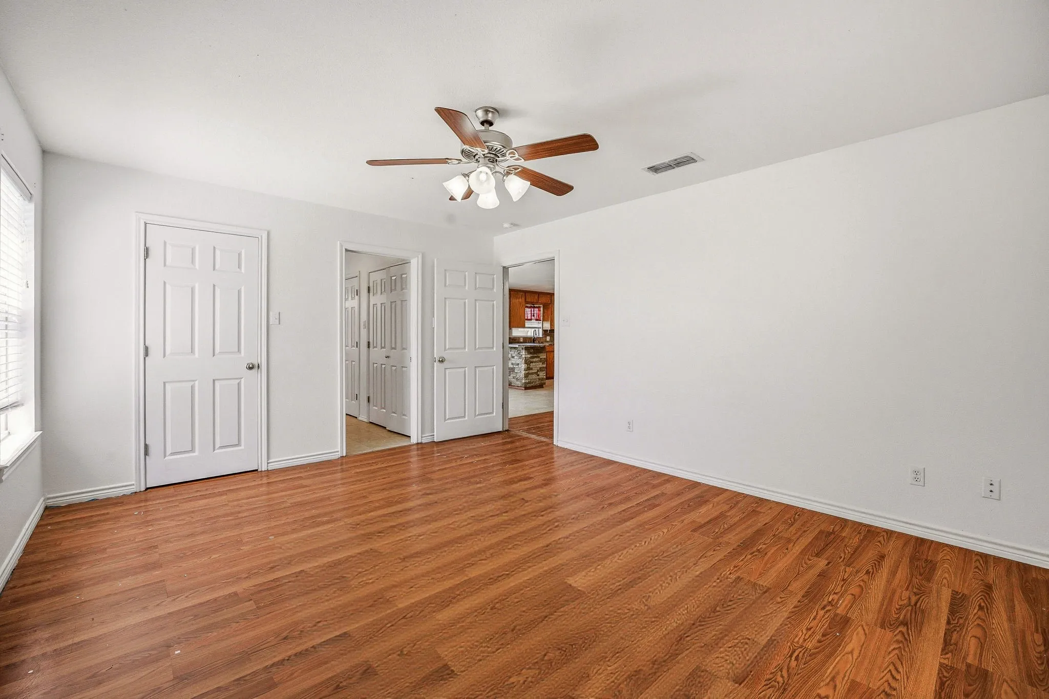 Farm For Sale in Erath County , 802 Private Road 1675, Stephenville, Texas 76401, 3 Bedroom, 2 Bathroom, Garage spaces, 2,223 Sqft, built in 2002, mls#21232356, Real Estate Agent in Stephenville, Homes For Sale in Erath county, Homes For Sale in Stephenville, Realtor in Stephenville Texas, Real Estate Brokerage Independent Realty Texas, Luminita Cordes Realtor