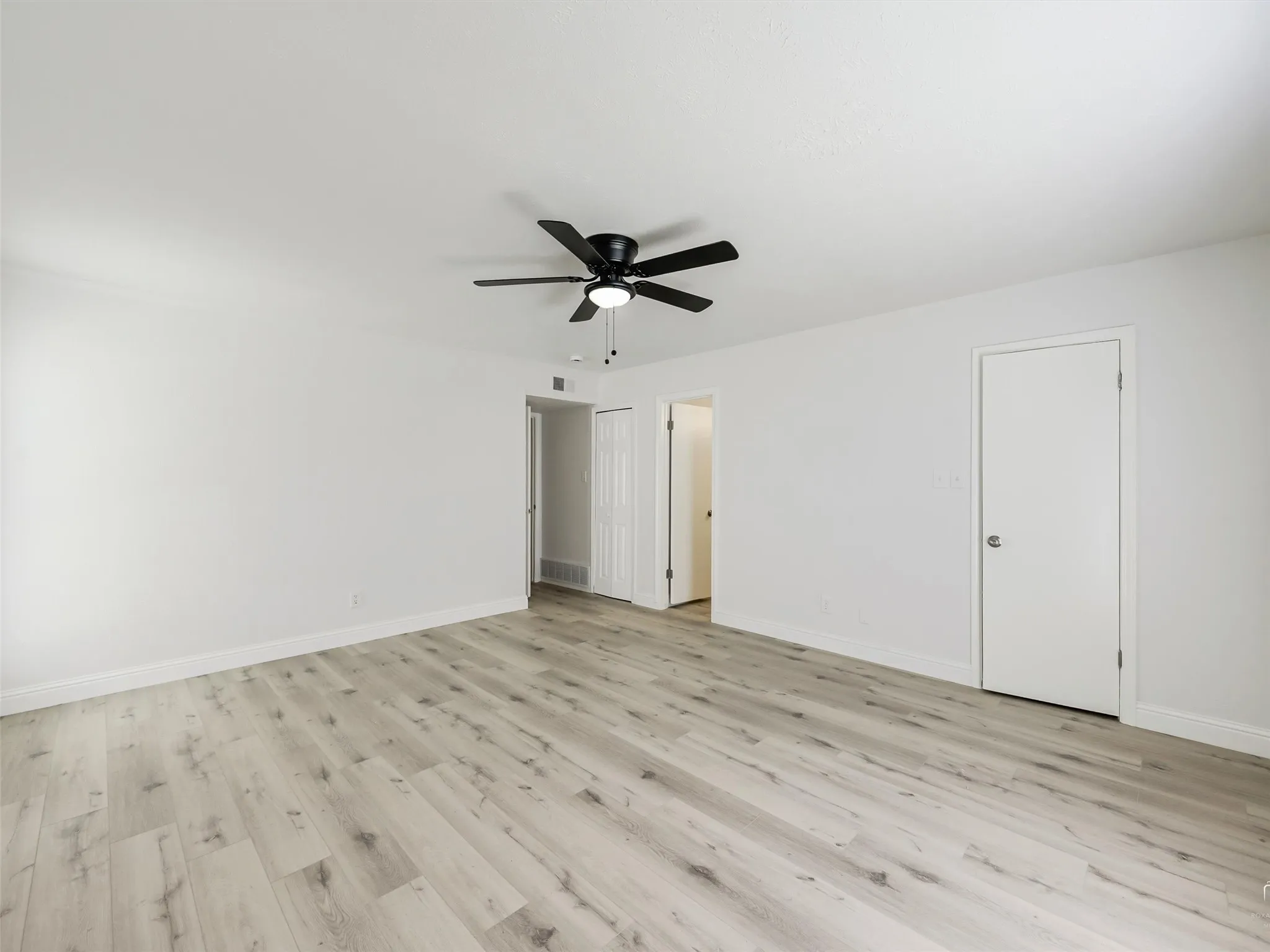 Single Family Residence For Rent in Dallas County , 4314 Arrowwood Street, Mesquite, Texas 75150, 4 Bedroom, 3 Bathroom, 2 Garage spaces, 2,011 Sqft, built in 1983, Preowned, mls#21228842, Real Estate Agent in Mesquite, Homes For Rent in Dallas county, Homes For Rent in Mesquite, Realtor in Mesquite Texas, Real Estate Brokerage Independent Realty Texas, Luminita Cordes Realtor