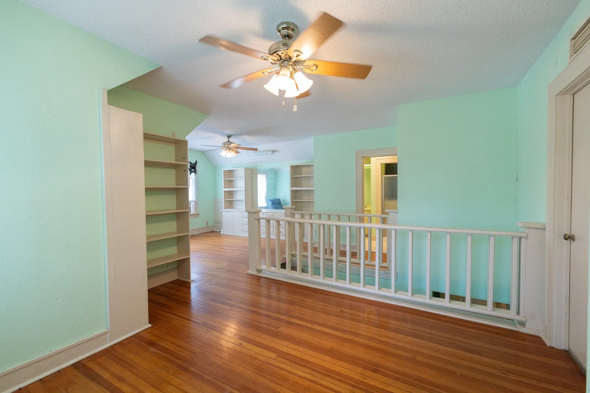 Upstairs Guest Bedroom 2