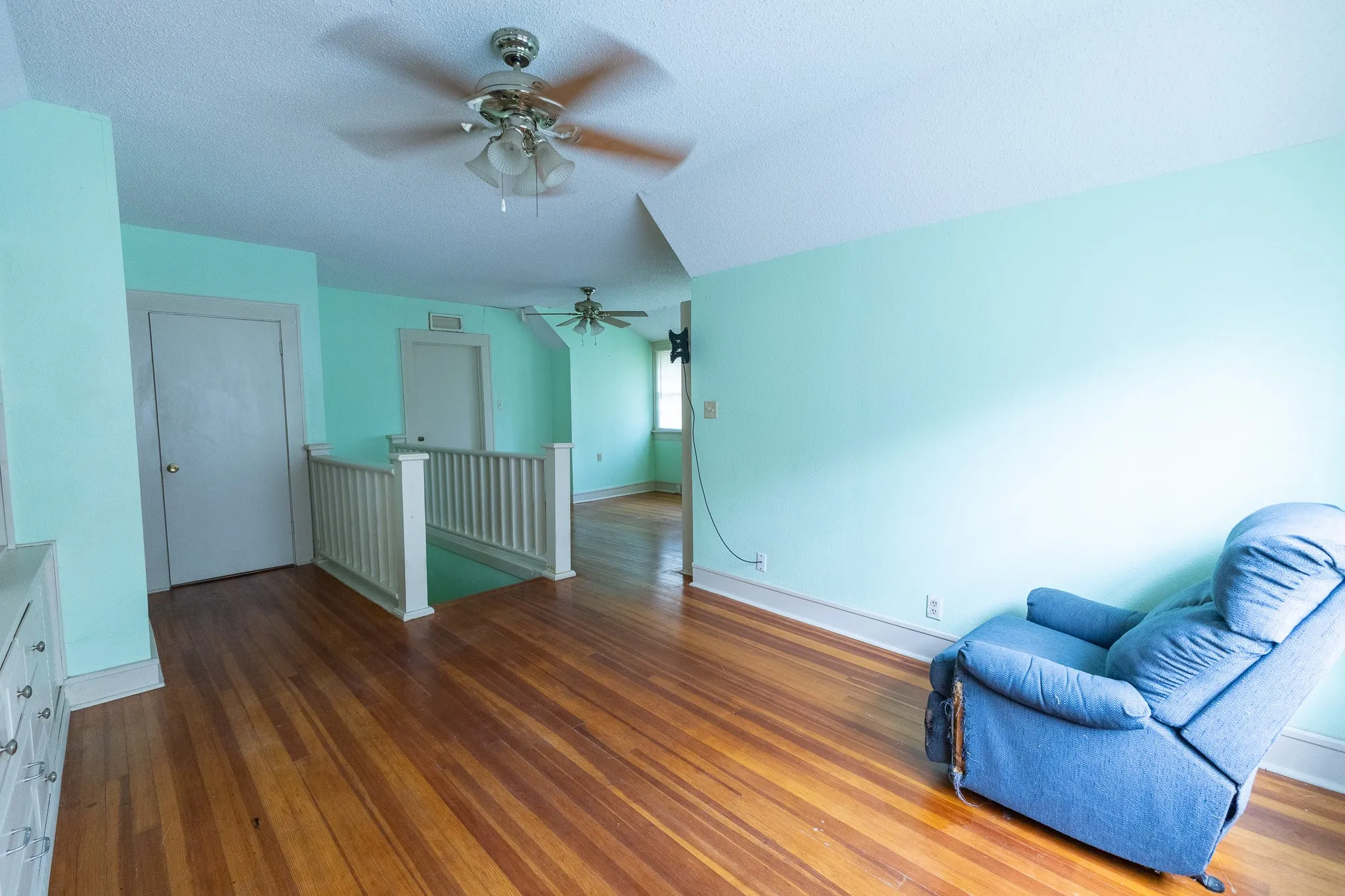 Upstairs Guest Bedroom 2