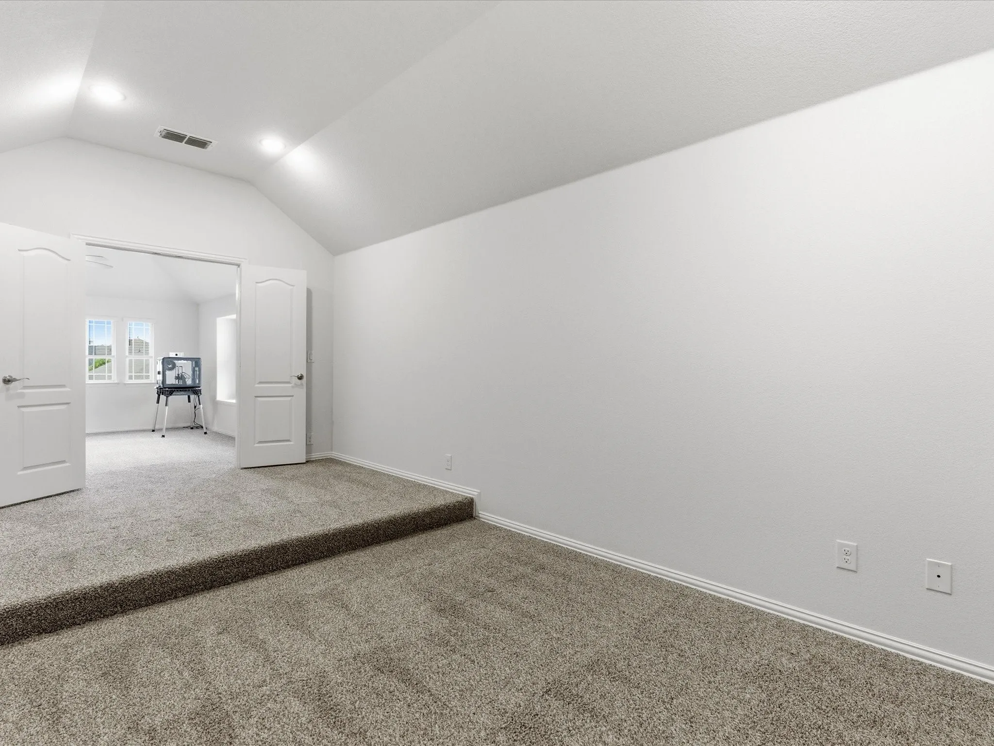 Single Family Residence For Sale in Rockwall County , 351 Bluewood Drive, Fate, Texas 75087, 5 Bedroom, 4 Bathroom, 3 Garage spaces, 3,412 Sqft, built in 2022, Preowned, mls#21229026, Real Estate Agent in Fate, Homes For Sale in Rockwall county, Homes For Sale in Fate, Realtor in Fate Texas, Real Estate Brokerage Independent Realty Texas, Luminita Cordes Realtor