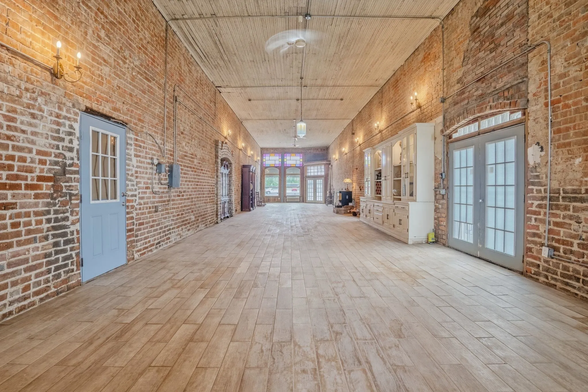 Retail For Sale in Fannin County , 2 S Plaza Street, Ladonia, Texas 75449, 0, 0, Garage spaces, 0 Sqft, built in 1930, Proposed, mls#21223074, Real Estate Agent in Ladonia, Homes For Sale in Fannin county, Homes For Sale in Ladonia, Realtor in Ladonia Texas, Real Estate Brokerage Independent Realty Texas, Luminita Cordes Realtor