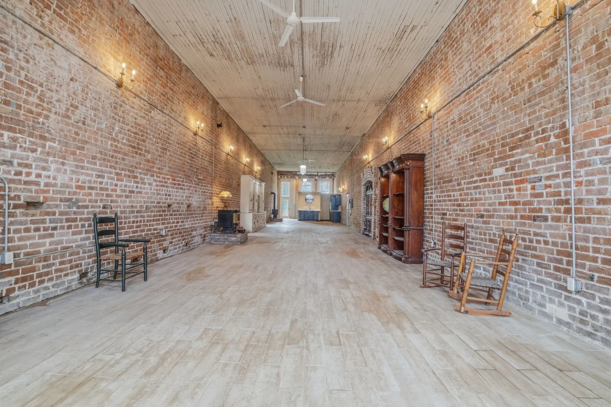 Retail For Sale in Fannin County , 2 S Plaza Street, Ladonia, Texas 75449, 0, 0, Garage spaces, 0 Sqft, built in 1930, Proposed, mls#21223074, Real Estate Agent in Ladonia, Homes For Sale in Fannin county, Homes For Sale in Ladonia, Realtor in Ladonia Texas, Real Estate Brokerage Independent Realty Texas, Luminita Cordes Realtor