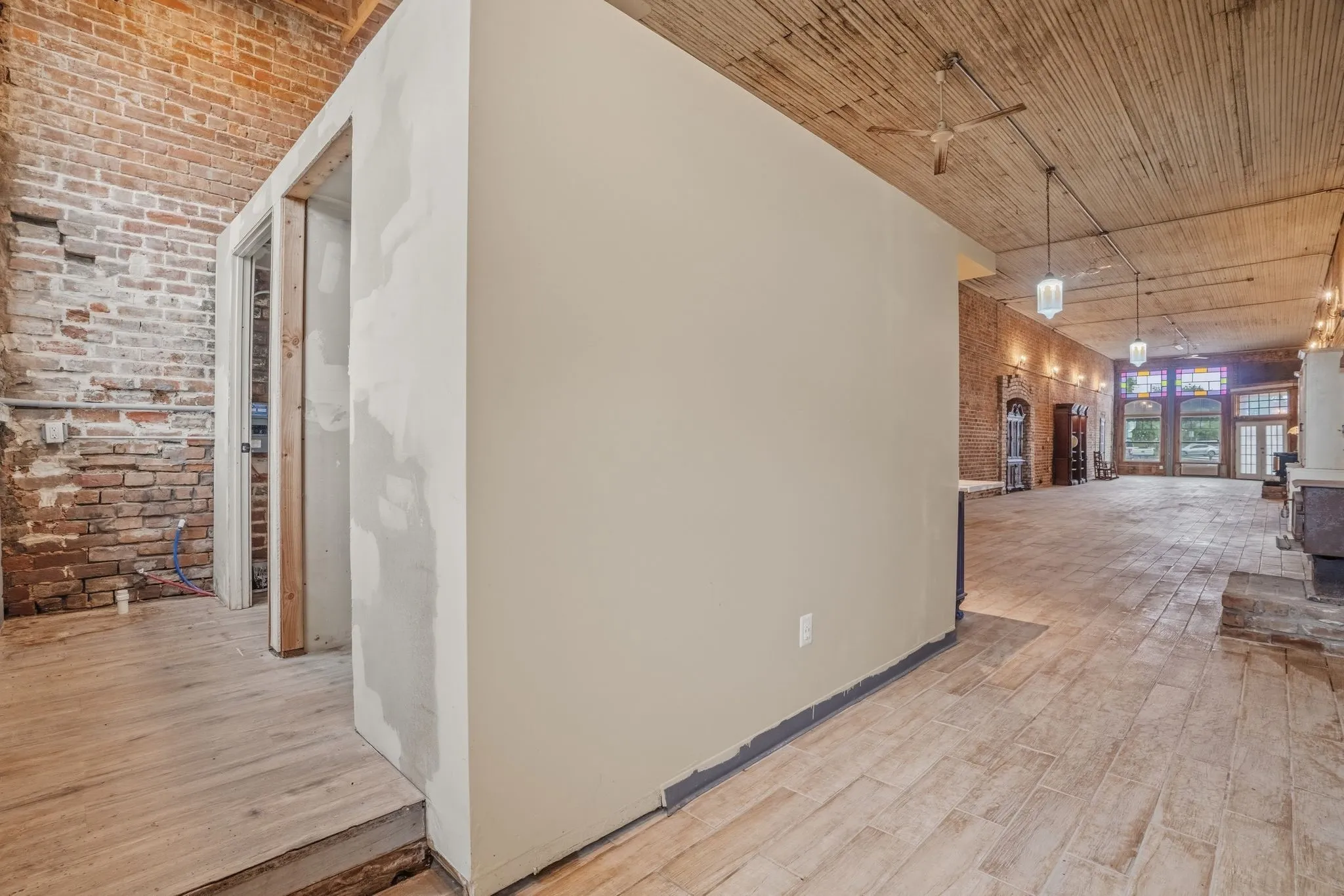 Retail For Sale in Fannin County , 2 S Plaza Street, Ladonia, Texas 75449, 0, 0, Garage spaces, 0 Sqft, built in 1930, Proposed, mls#21223074, Real Estate Agent in Ladonia, Homes For Sale in Fannin county, Homes For Sale in Ladonia, Realtor in Ladonia Texas, Real Estate Brokerage Independent Realty Texas, Luminita Cordes Realtor