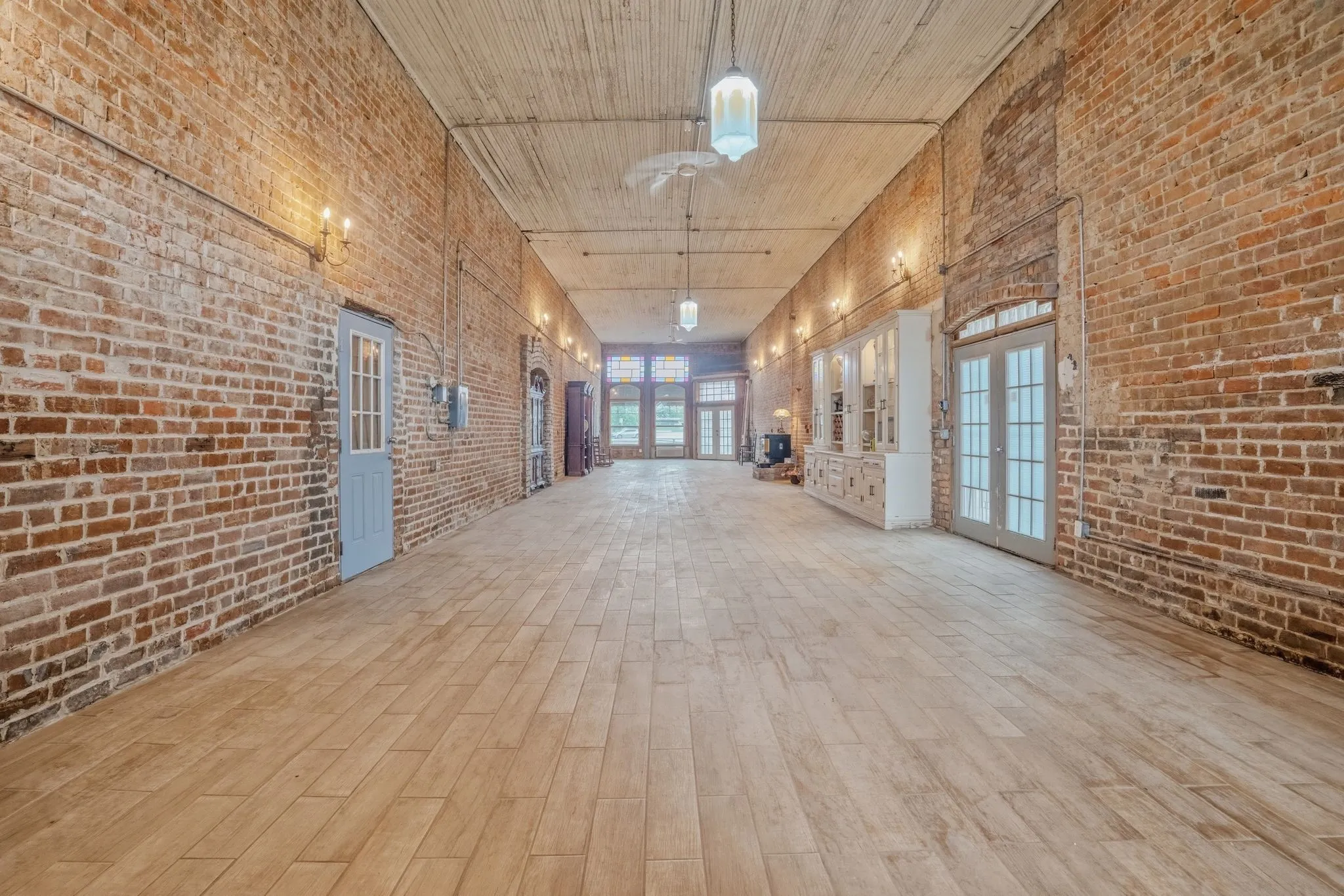 Retail For Sale in Fannin County , 2 S Plaza Street, Ladonia, Texas 75449, 0, 0, Garage spaces, 0 Sqft, built in 1930, Proposed, mls#21223074, Real Estate Agent in Ladonia, Homes For Sale in Fannin county, Homes For Sale in Ladonia, Realtor in Ladonia Texas, Real Estate Brokerage Independent Realty Texas, Luminita Cordes Realtor
