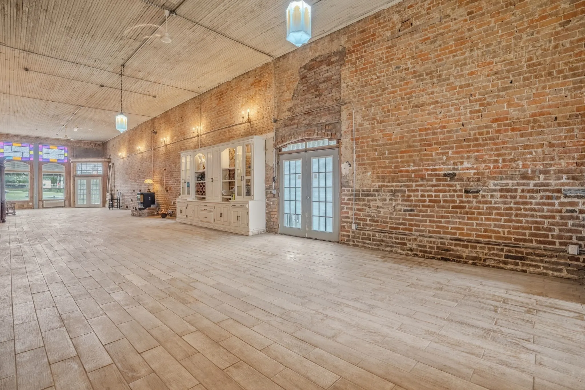 Retail For Sale in Fannin County , 2 S Plaza Street, Ladonia, Texas 75449, 0, 0, Garage spaces, 0 Sqft, built in 1930, Proposed, mls#21223074, Real Estate Agent in Ladonia, Homes For Sale in Fannin county, Homes For Sale in Ladonia, Realtor in Ladonia Texas, Real Estate Brokerage Independent Realty Texas, Luminita Cordes Realtor