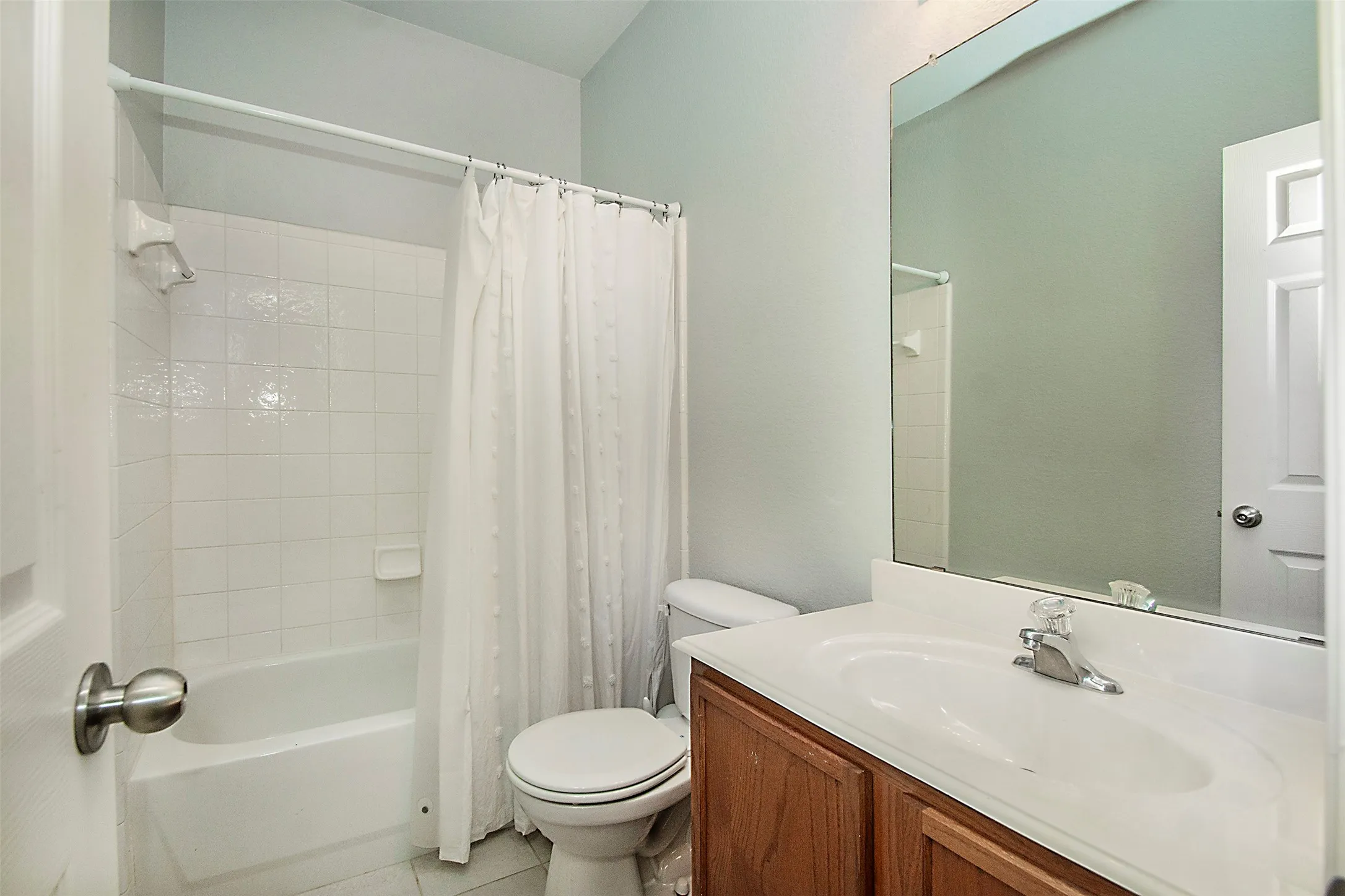 Single Family Residence For Sale in Collin County , 510 Creekside Drive, Anna, Texas 75409, 3 Bedroom, 2 Bathroom, 2 Garage spaces, 1,267 Sqft, built in 2003, Preowned, mls#21230941, Real Estate Agent in Anna, Homes For Sale in Collin county, Homes For Sale in Anna, Realtor in Anna Texas, Real Estate Brokerage Independent Realty Texas, Luminita Cordes Realtor