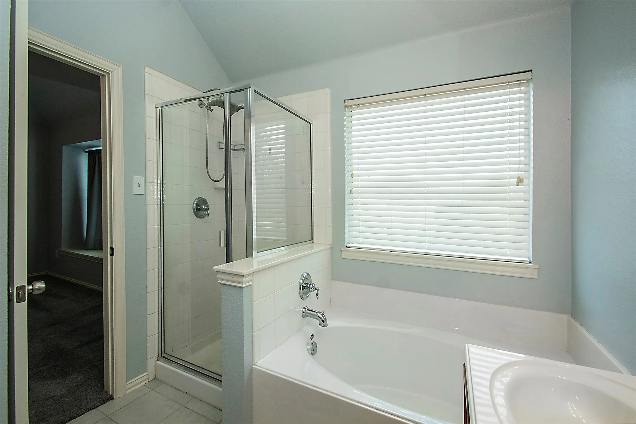 Single Family Residence For Sale in Collin County , 510 Creekside Drive, Anna, Texas 75409, 3 Bedroom, 2 Bathroom, 2 Garage spaces, 1,267 Sqft, built in 2003, Preowned, mls#21230941, Real Estate Agent in Anna, Homes For Sale in Collin county, Homes For Sale in Anna, Realtor in Anna Texas, Real Estate Brokerage Independent Realty Texas, Luminita Cordes Realtor