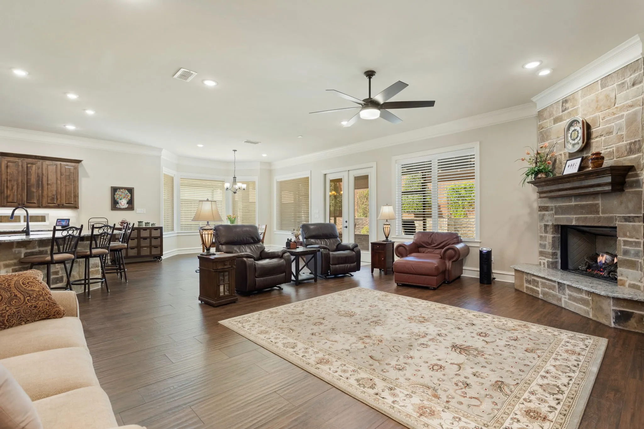 Single Family Residence For Sale in Smith County , 6923 Saint Anthony Drive, Tyler, Texas 75703, 3 Bedroom, 3 Bathroom, 2 Garage spaces, 2,430 Sqft, built in 2019, mls#21232533, Real Estate Agent in Tyler, Homes For Sale in Smith county, Homes For Sale in Tyler, Realtor in Tyler Texas, Real Estate Brokerage Independent Realty Texas, Luminita Cordes Realtor