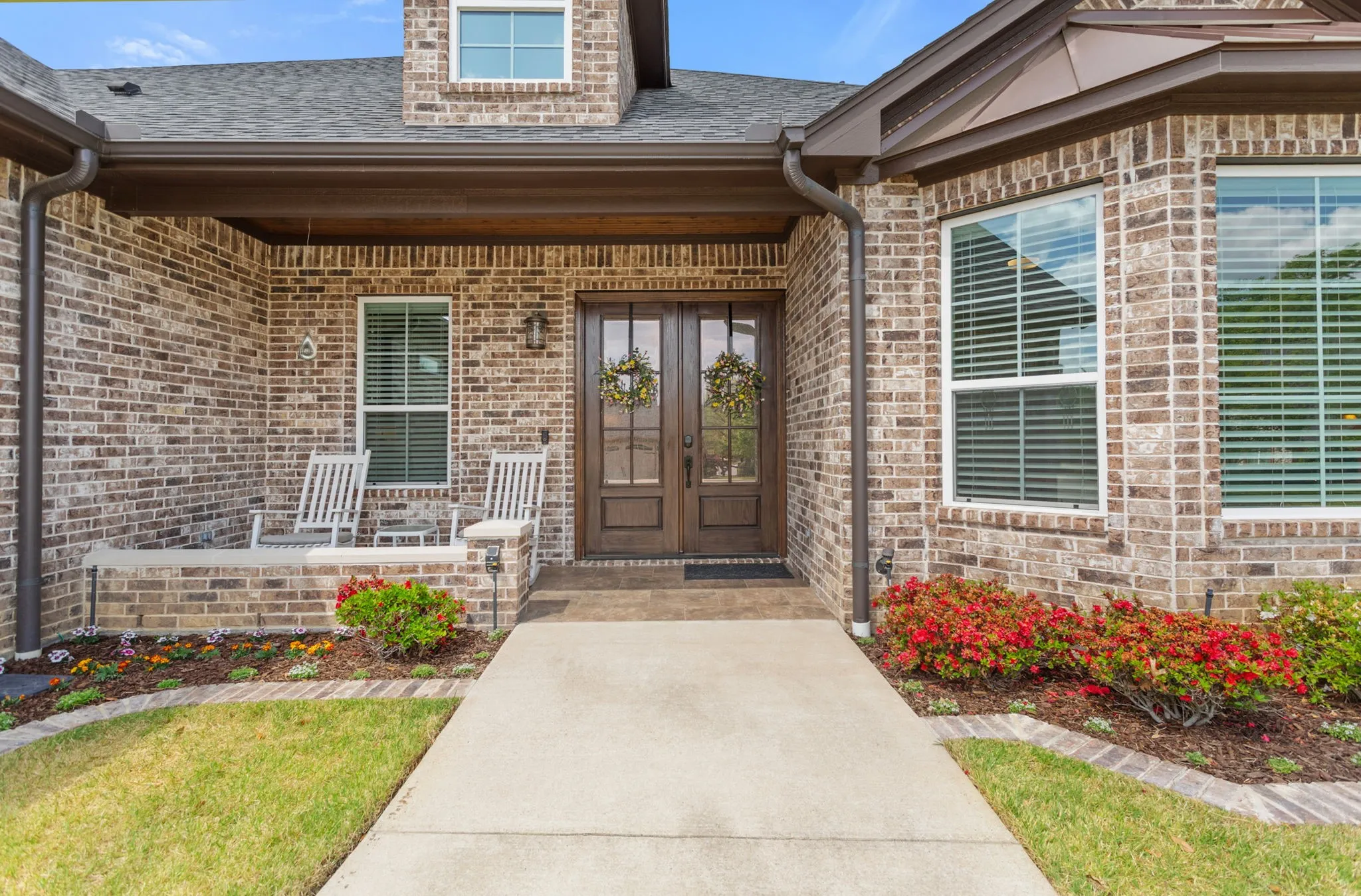 Single Family Residence For Sale in Smith County , 6923 Saint Anthony Drive, Tyler, Texas 75703, 3 Bedroom, 3 Bathroom, 2 Garage spaces, 2,430 Sqft, built in 2019, mls#21232533, Real Estate Agent in Tyler, Homes For Sale in Smith county, Homes For Sale in Tyler, Realtor in Tyler Texas, Real Estate Brokerage Independent Realty Texas, Luminita Cordes Realtor