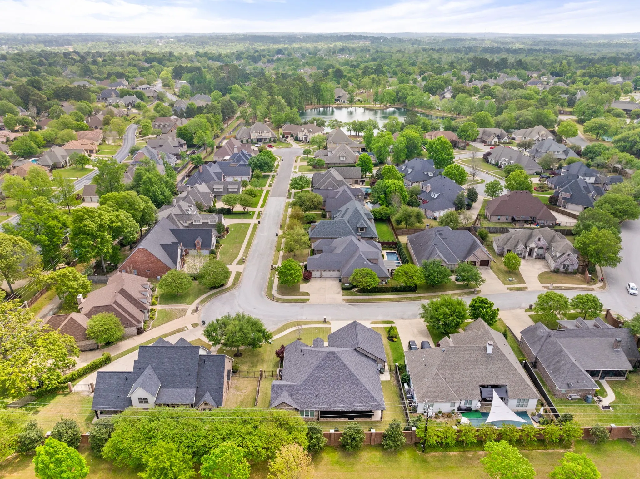Single Family Residence For Sale in Smith County , 6923 Saint Anthony Drive, Tyler, Texas 75703, 3 Bedroom, 3 Bathroom, 2 Garage spaces, 2,430 Sqft, built in 2019, mls#21232533, Real Estate Agent in Tyler, Homes For Sale in Smith county, Homes For Sale in Tyler, Realtor in Tyler Texas, Real Estate Brokerage Independent Realty Texas, Luminita Cordes Realtor