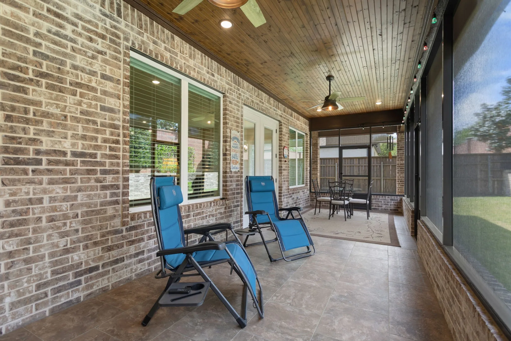 Single Family Residence For Sale in Smith County , 6923 Saint Anthony Drive, Tyler, Texas 75703, 3 Bedroom, 3 Bathroom, 2 Garage spaces, 2,430 Sqft, built in 2019, mls#21232533, Real Estate Agent in Tyler, Homes For Sale in Smith county, Homes For Sale in Tyler, Realtor in Tyler Texas, Real Estate Brokerage Independent Realty Texas, Luminita Cordes Realtor