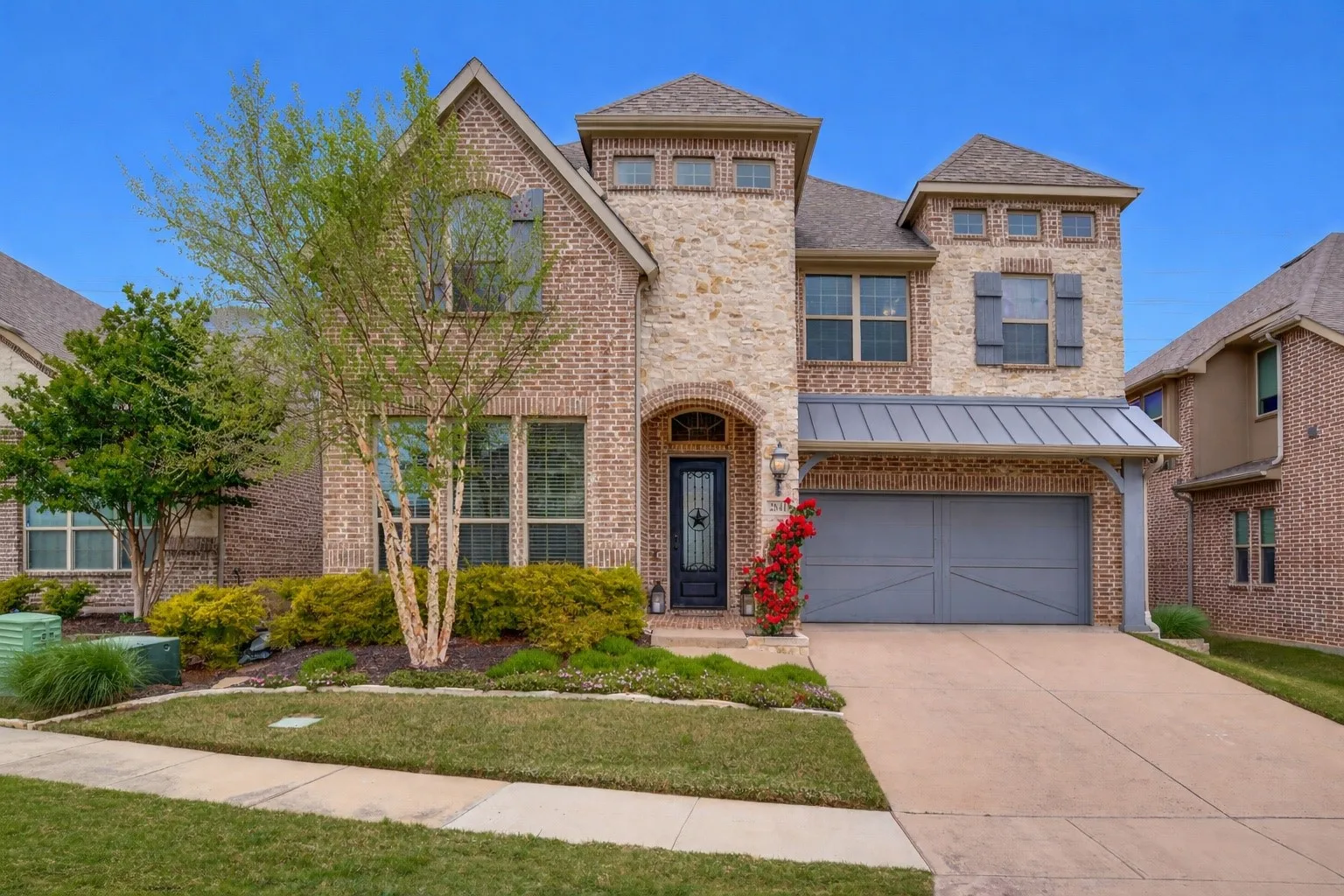 Single Family Residence For Sale in Dallas County , 2841 Edinburgh, Carrollton, Texas 75006, 3 Bedroom, 4 Bathroom, 2 Garage spaces, 3,057 Sqft, built in 2014, Preowned, mls#21232542, Real Estate Agent in Carrollton, Homes For Sale in Dallas county, Homes For Sale in Carrollton, Realtor in Carrollton Texas, Real Estate Brokerage Independent Realty Texas, Luminita Cordes Realtor