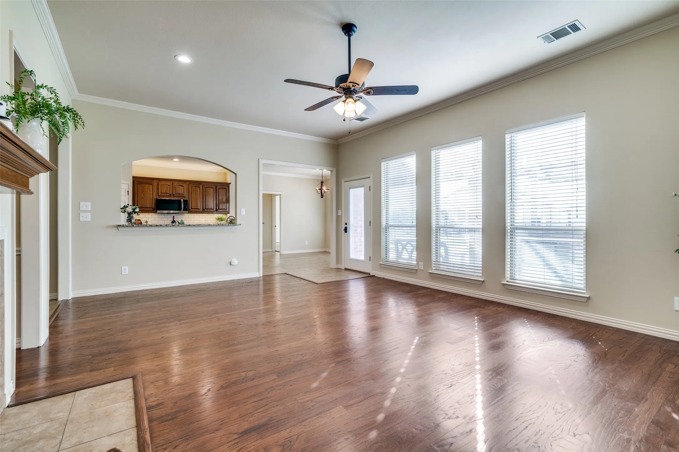 Single Family Residence For Sale in Kaufman County , 9798 Helms Trail, Forney, Texas 75126, 3 Bedrooms, 2 Bathrooms, 2 Garage spaces, 2,094 Sqft, built in 1999, Preowned, Price $650,000, mls#21232616, Real Estate Agent in Forney, Homes For Sale in Kaufman county, Homes For Sale in Forney, Realtor in Forney Texas, Real Estate Brokerage Independent Realty Texas, Luminita Cordes Realtor