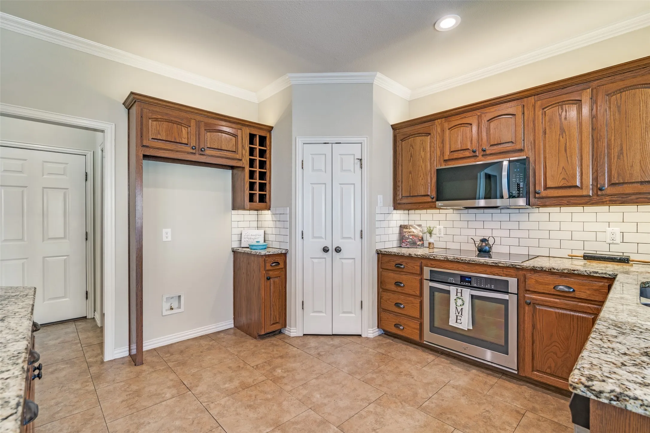 Single Family Residence For Sale in Kaufman County , 9798 Helms Trail, Forney, Texas 75126, 3 Bedrooms, 2 Bathrooms, 2 Garage spaces, 2,094 Sqft, built in 1999, Preowned, Price $650,000, mls#21232616, Real Estate Agent in Forney, Homes For Sale in Kaufman county, Homes For Sale in Forney, Realtor in Forney Texas, Real Estate Brokerage Independent Realty Texas, Luminita Cordes Realtor