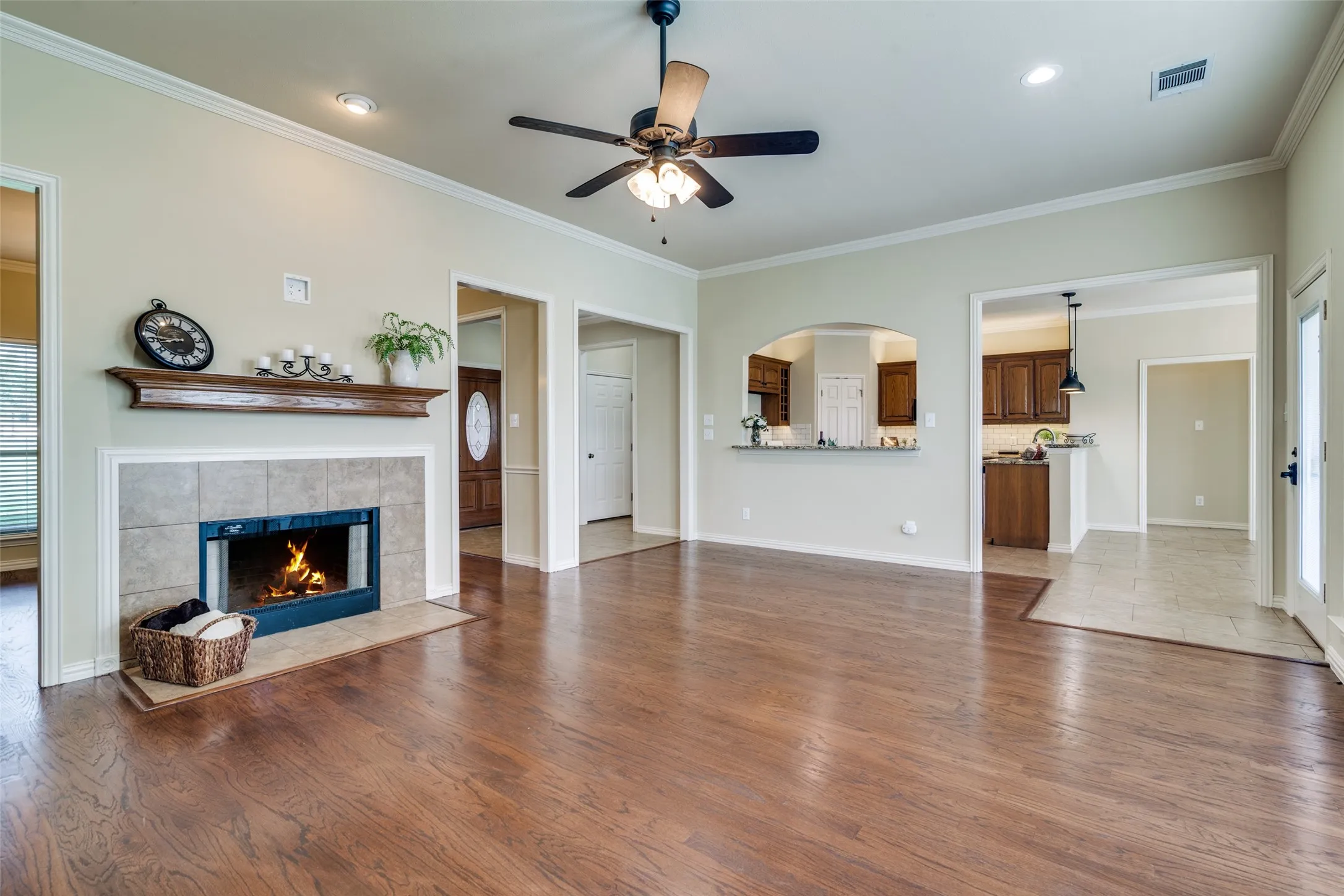 Single Family Residence For Sale in Kaufman County , 9798 Helms Trail, Forney, Texas 75126, 3 Bedrooms, 2 Bathrooms, 2 Garage spaces, 2,094 Sqft, built in 1999, Preowned, Price $650,000, mls#21232616, Real Estate Agent in Forney, Homes For Sale in Kaufman county, Homes For Sale in Forney, Realtor in Forney Texas, Real Estate Brokerage Independent Realty Texas, Luminita Cordes Realtor