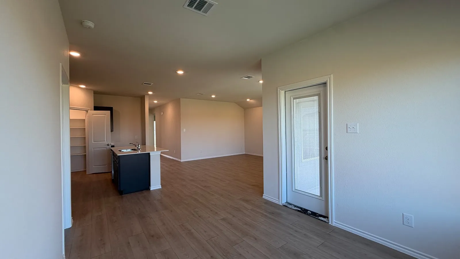 Single Family Residence For Sale in Kaufman County , 206 Van Horn Drive, Terrell, Texas 75160, 4 Bedroom, 2 Bathroom, 2 Garage spaces, 1,791 Sqft, built in 2026, mls#21232696, Real Estate Agent in Terrell, Homes For Sale in Kaufman county, Homes For Sale in Terrell, Realtor in Terrell Texas, Real Estate Brokerage Independent Realty Texas, Luminita Cordes Realtor