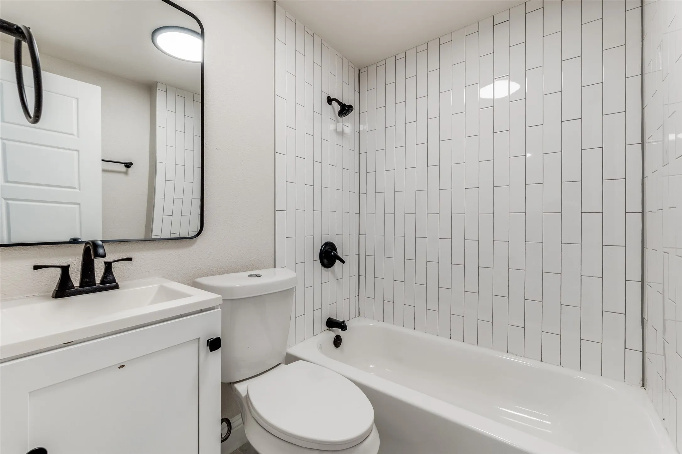 Single Family Residence For Sale in Dallas County , 6352 Latta Street, Dallas, Texas 75227, 4 Bedroom, 2 Bathroom, Garage spaces, 1,302 Sqft, built in 1954, Preowned, mls#21226894, Real Estate Agent in Dallas, Homes For Sale in Dallas county, Homes For Sale in Dallas, Realtor in Dallas Texas, Real Estate Brokerage Independent Realty Texas, Luminita Cordes Realtor