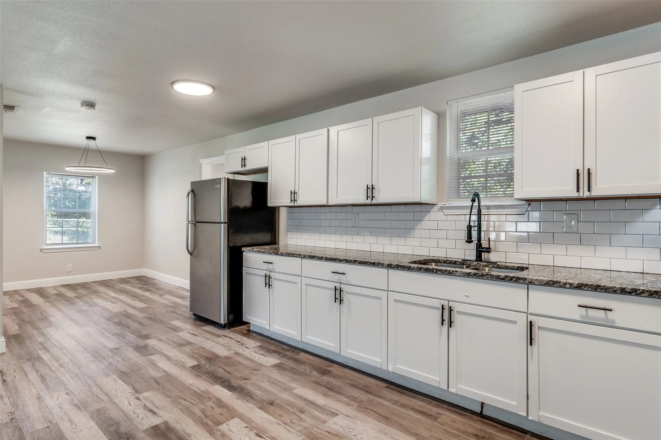 Single Family Residence For Sale in Dallas County , 6352 Latta Street, Dallas, Texas 75227, 4 Bedroom, 2 Bathroom, Garage spaces, 1,302 Sqft, built in 1954, Preowned, mls#21226894, Real Estate Agent in Dallas, Homes For Sale in Dallas county, Homes For Sale in Dallas, Realtor in Dallas Texas, Real Estate Brokerage Independent Realty Texas, Luminita Cordes Realtor