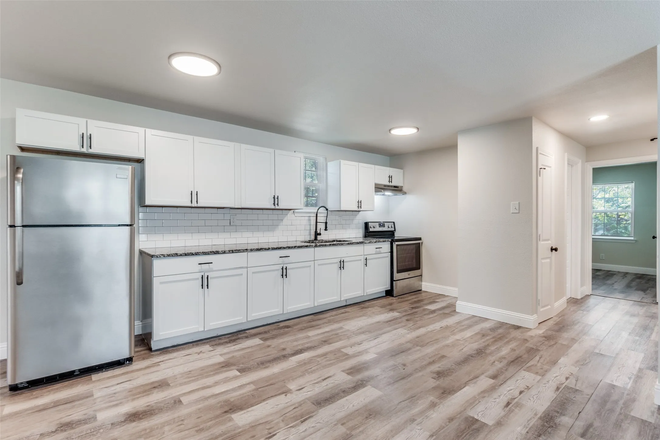 Single Family Residence For Sale in Dallas County , 6352 Latta Street, Dallas, Texas 75227, 4 Bedroom, 2 Bathroom, Garage spaces, 1,302 Sqft, built in 1954, Preowned, mls#21226894, Real Estate Agent in Dallas, Homes For Sale in Dallas county, Homes For Sale in Dallas, Realtor in Dallas Texas, Real Estate Brokerage Independent Realty Texas, Luminita Cordes Realtor