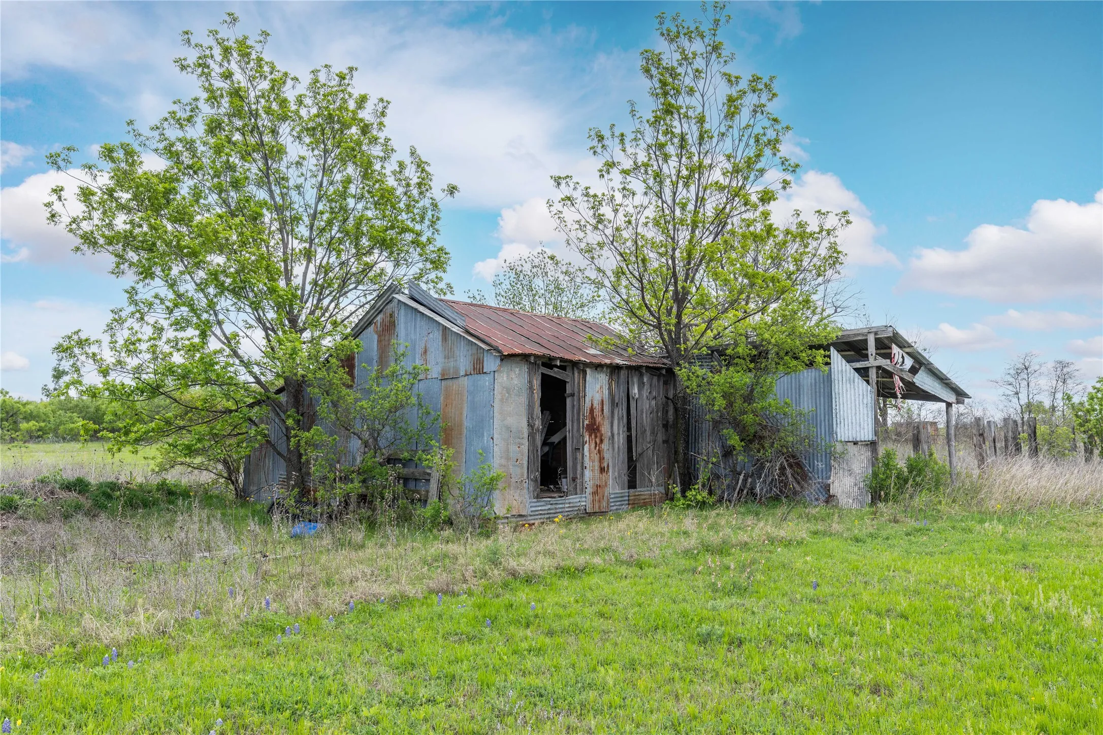 Single Family Residence For Sale in Brown County , 10150 HWY 67, Bangs, Texas 76823, 2 Bedroom, 2 Bathroom, 2 Garage spaces, 2,000 Sqft, built in 2024, Preowned, mls#21232679, Real Estate Agent in Bangs, Homes For Sale in Brown county, Homes For Sale in Bangs, Realtor in Bangs Texas, Real Estate Brokerage Independent Realty Texas, Luminita Cordes Realtor