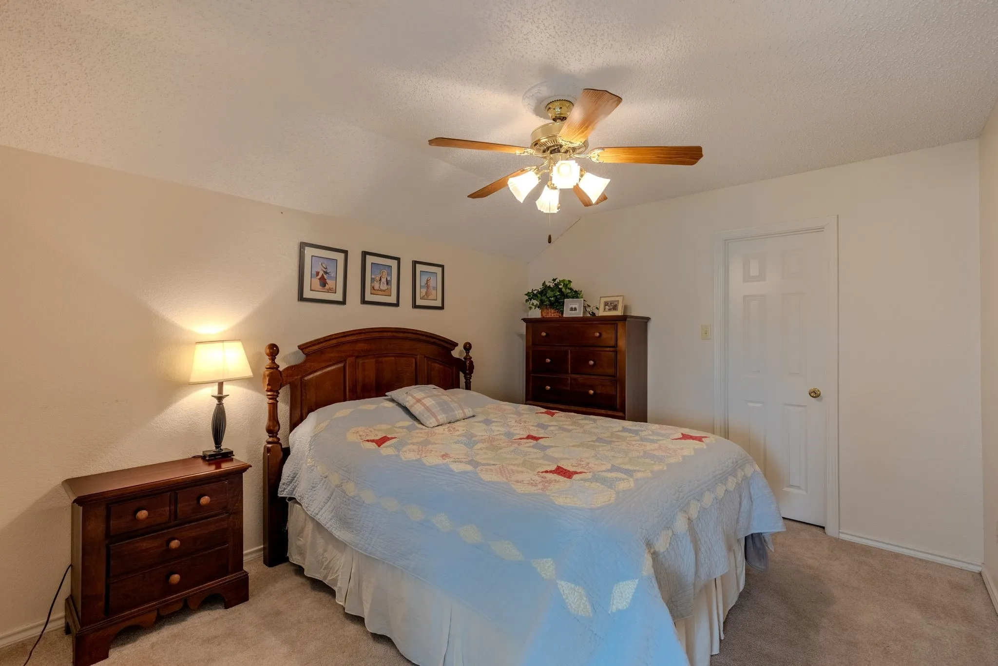 Farm For Sale in Camp County , 166 CR 2112, Pittsburg, Texas 75686, 5 Bedroom, 4 Bathroom, 2 Garage spaces, 4,123 Sqft, built in 1985, Preowned, mls#21232840, Real Estate Agent in Pittsburg, Homes For Sale in Camp county, Homes For Sale in Pittsburg, Realtor in Pittsburg Texas, Real Estate Brokerage Independent Realty Texas, Luminita Cordes Realtor