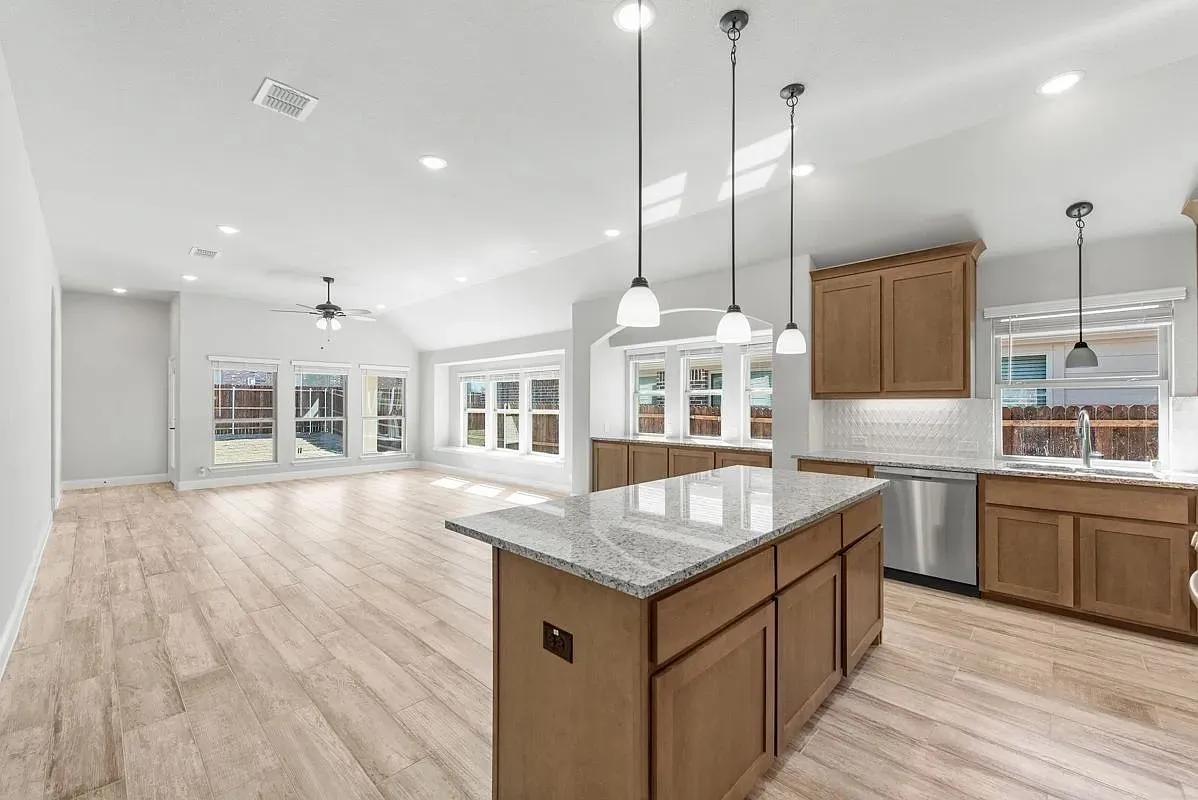 Single Family Residence For Sale in Dallas County , 3244 Southampton Drive, Mesquite, Texas 75181, 4 Bedroom, 2 Bathroom, 2 Garage spaces, 2,056 Sqft, built in 2022, Preowned, mls#21232735, Real Estate Agent in Mesquite, Homes For Sale in Dallas county, Homes For Sale in Mesquite, Realtor in Mesquite Texas, Real Estate Brokerage Independent Realty Texas, Luminita Cordes Realtor