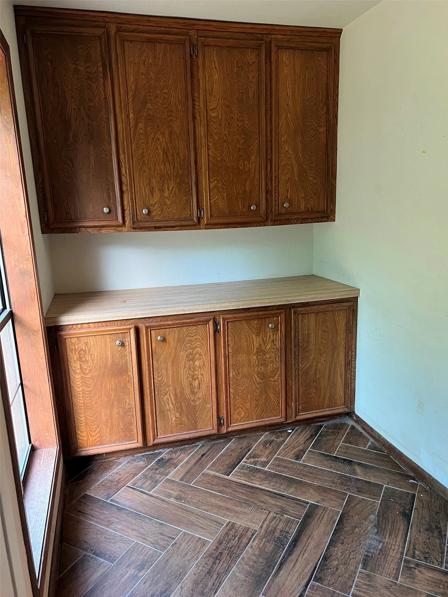 Single Family Residence For Sale in Henderson County , 22577 Lime Street, Frankston, Texas 75763, 3 Bedroom, 3 Bathroom, 3 Garage spaces, 2,417 Sqft, built in 1990, Preowned, mls#21232837, Real Estate Agent in Frankston, Homes For Sale in Henderson county, Homes For Sale in Frankston, Realtor in Frankston Texas, Real Estate Brokerage Independent Realty Texas, Luminita Cordes Realtor