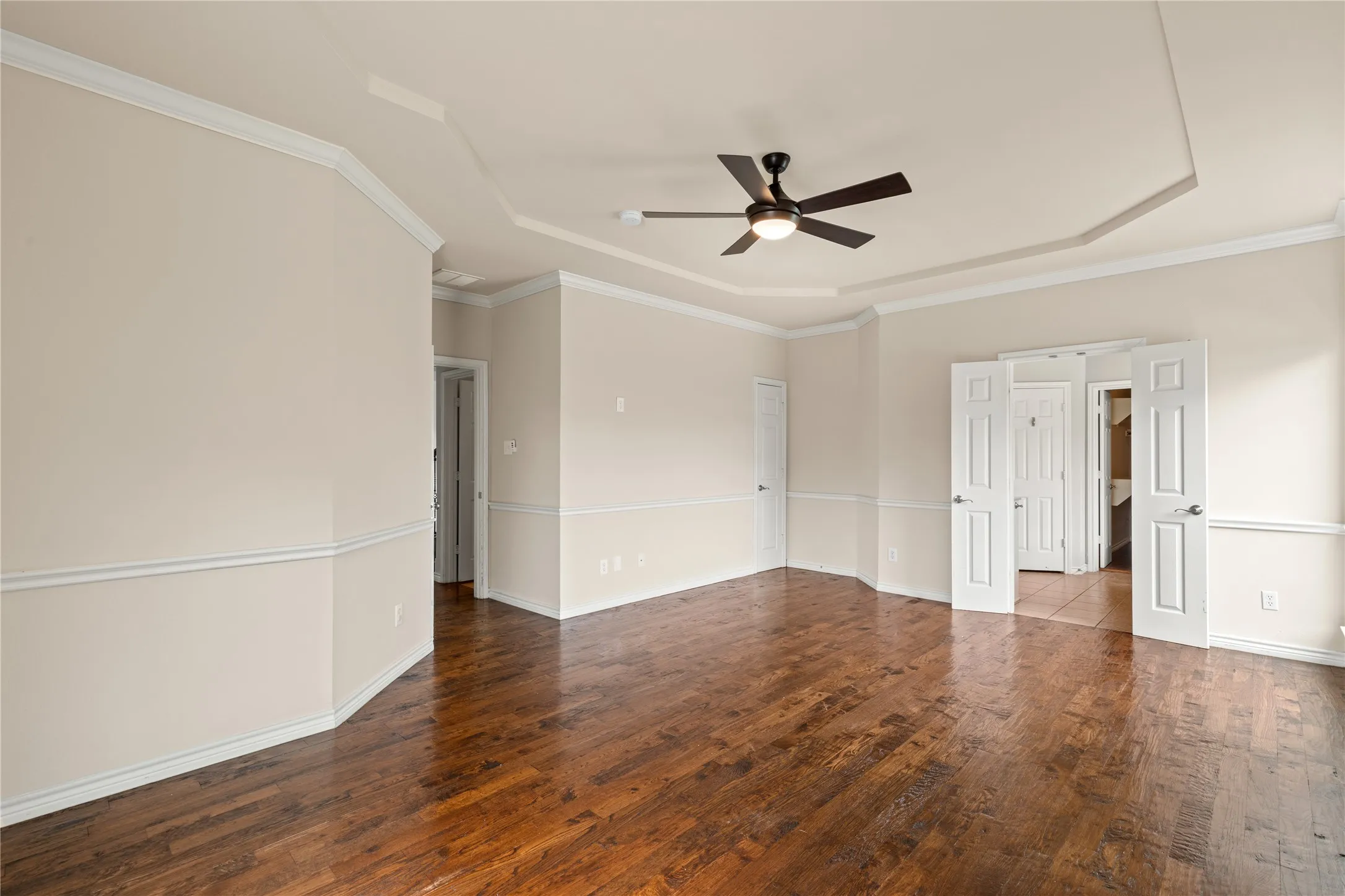 Single Family Residence For Sale in Collin County , 613 Windward Drive, Murphy, Texas 75094, 5 Bedroom, 3 Bathroom, 3 Garage spaces, 3,381 Sqft, built in 2008, Preowned, mls#21230261, Real Estate Agent in Murphy, Homes For Sale in Collin county, Homes For Sale in Murphy, Realtor in Murphy Texas, Real Estate Brokerage Independent Realty Texas, Luminita Cordes Realtor