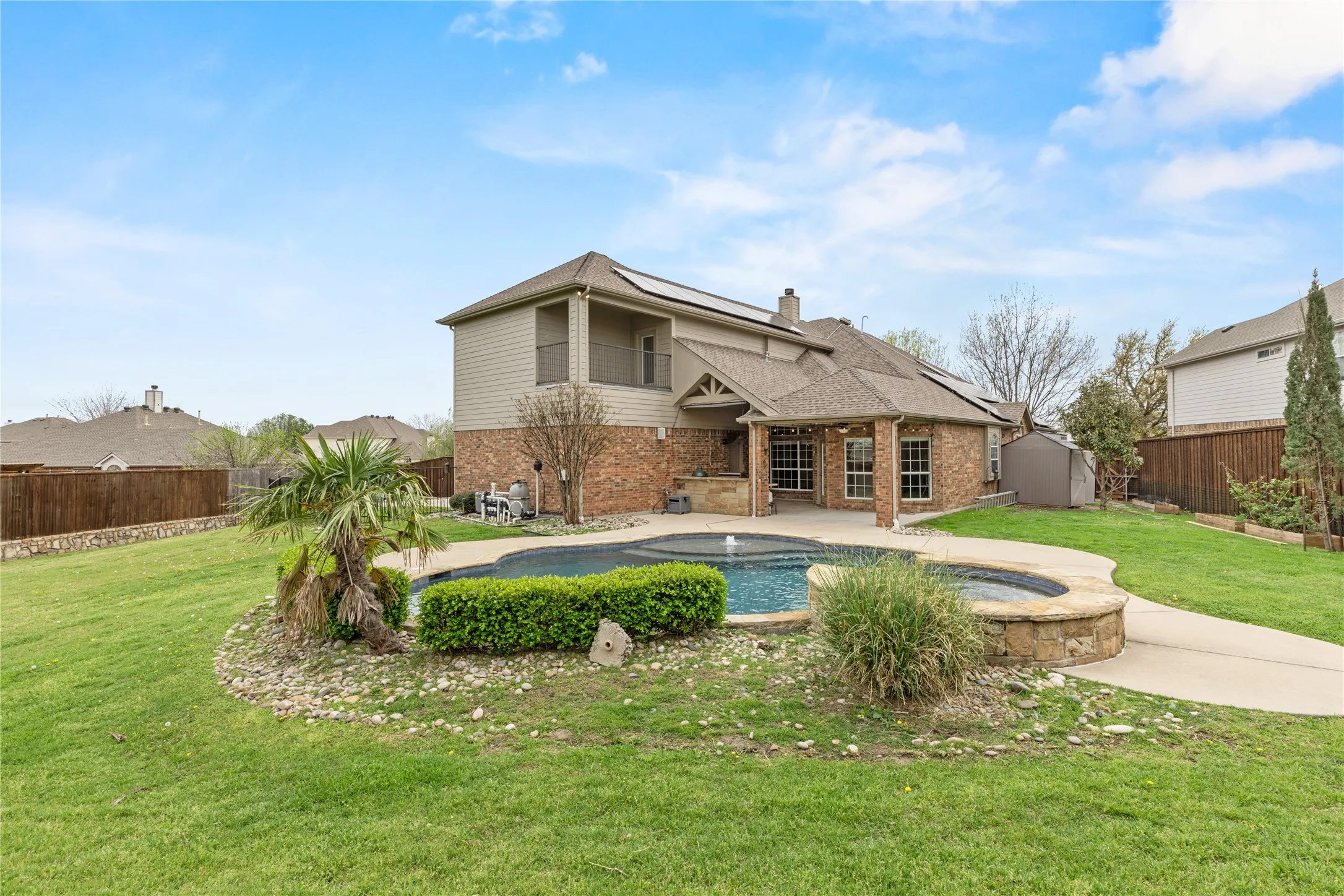 Single Family Residence For Sale in Collin County , 613 Windward Drive, Murphy, Texas 75094, 5 Bedroom, 3 Bathroom, 3 Garage spaces, 3,381 Sqft, built in 2008, Preowned, mls#21230261, Real Estate Agent in Murphy, Homes For Sale in Collin county, Homes For Sale in Murphy, Realtor in Murphy Texas, Real Estate Brokerage Independent Realty Texas, Luminita Cordes Realtor