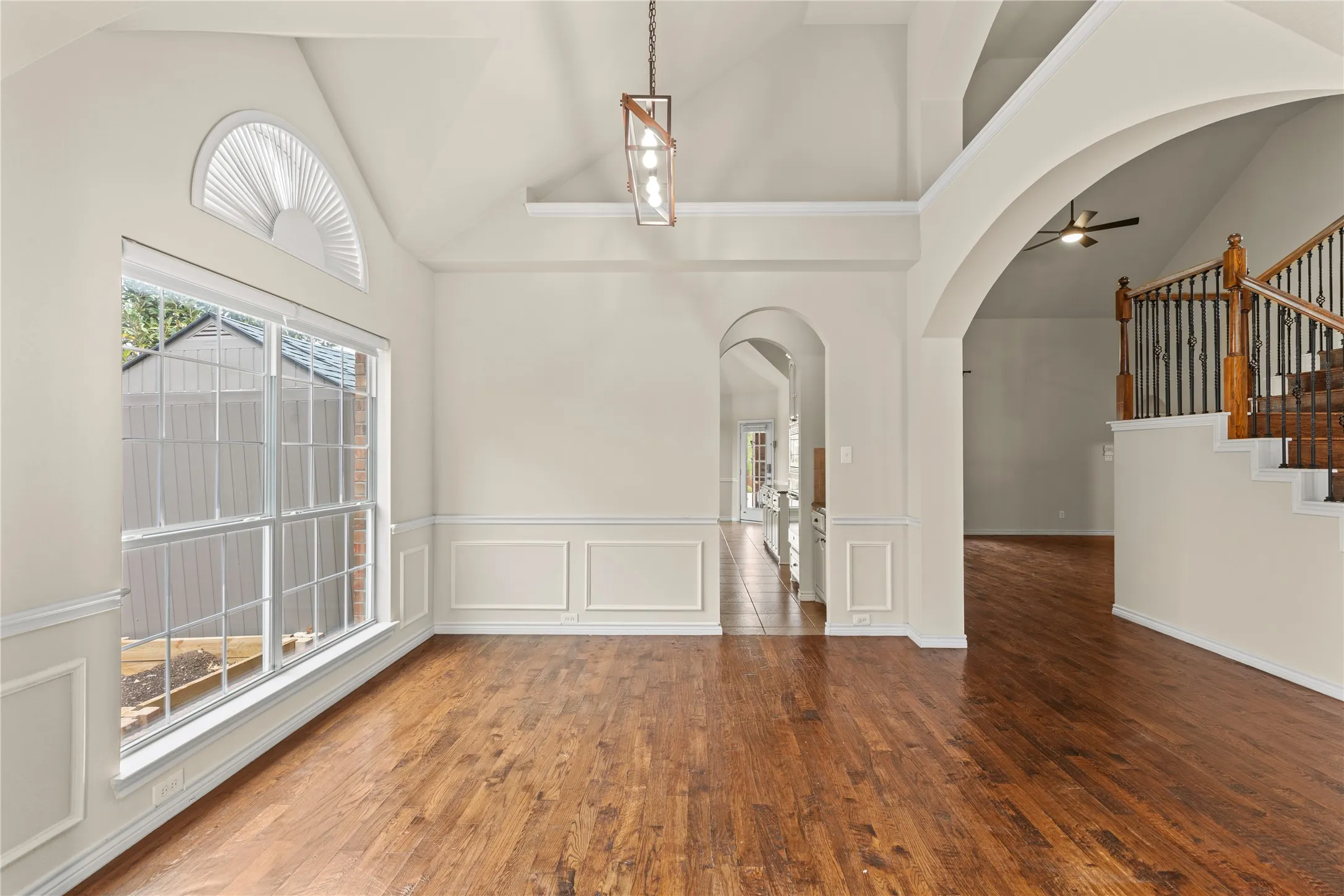 Single Family Residence For Sale in Collin County , 613 Windward Drive, Murphy, Texas 75094, 5 Bedroom, 3 Bathroom, 3 Garage spaces, 3,381 Sqft, built in 2008, Preowned, mls#21230261, Real Estate Agent in Murphy, Homes For Sale in Collin county, Homes For Sale in Murphy, Realtor in Murphy Texas, Real Estate Brokerage Independent Realty Texas, Luminita Cordes Realtor