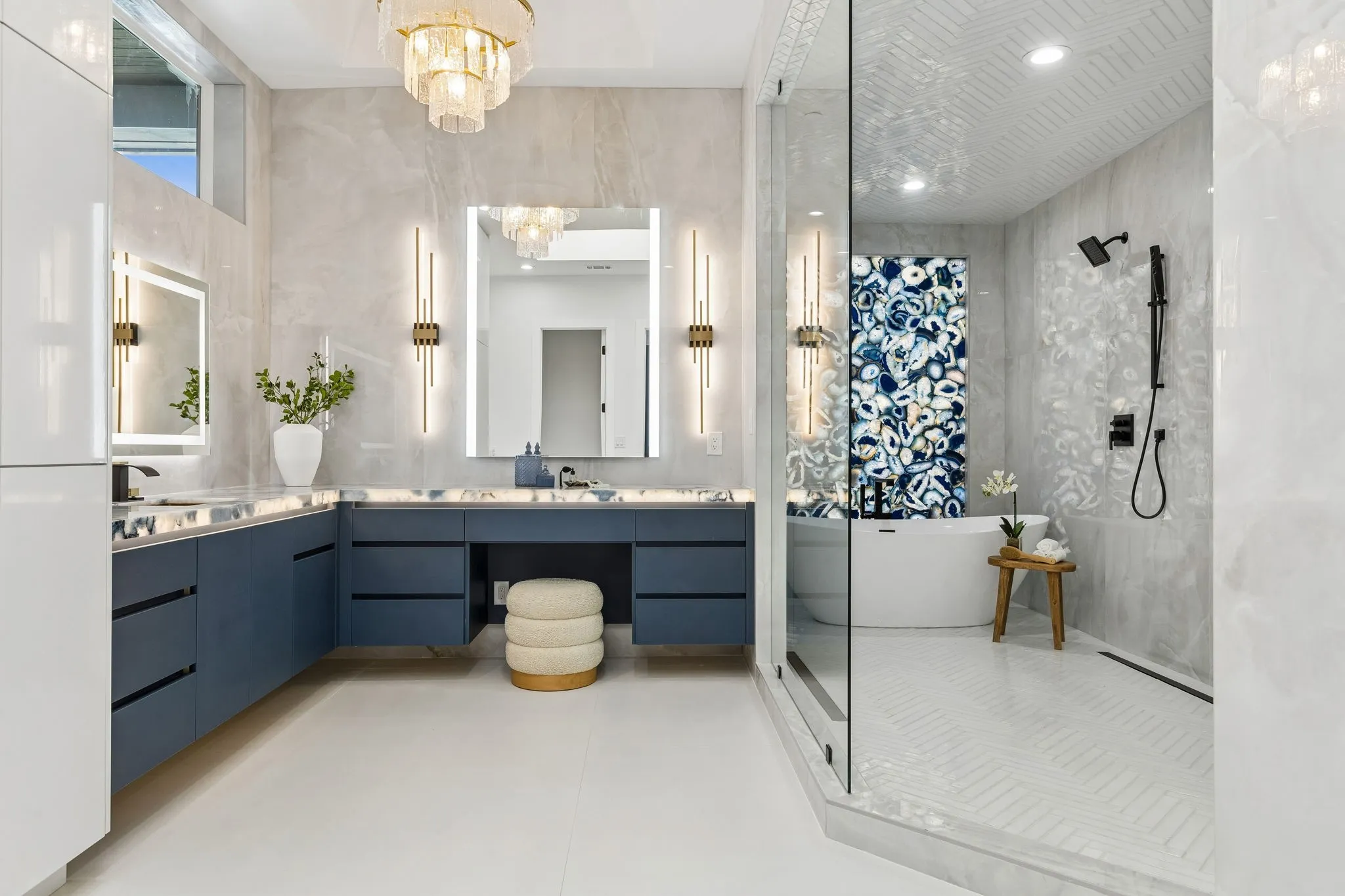 Single Family Residence For Sale in Tarrant County , 2800 N Kimball Avenue, Southlake, Texas 76092, 6 Bedroom, 9 Bathroom, 9 Garage spaces, 9,010 Sqft, built in 2026, New Construction - Incomplete, mls#21232694, Real Estate Agent in Southlake, Homes For Sale in Tarrant county, Homes For Sale in Southlake, Realtor in Southlake Texas, Real Estate Brokerage Independent Realty Texas, Luminita Cordes Realtor