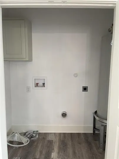 Single Family Residence For Sale in Grayson County , 730 E Woodard Street, Denison, Texas 75021, 3 Bedroom, 2 Bathroom, Garage spaces, 1,330 Sqft, built in 2022, Preowned, mls#21231071, Real Estate Agent in Denison, Homes For Sale in Grayson county, Homes For Sale in Denison, Realtor in Denison Texas, Real Estate Brokerage Independent Realty Texas, Luminita Cordes Realtor