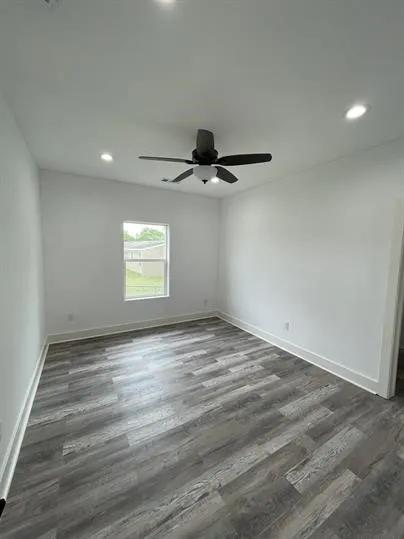 Single Family Residence For Sale in Grayson County , 730 E Woodard Street, Denison, Texas 75021, 3 Bedroom, 2 Bathroom, Garage spaces, 1,330 Sqft, built in 2022, Preowned, mls#21231071, Real Estate Agent in Denison, Homes For Sale in Grayson county, Homes For Sale in Denison, Realtor in Denison Texas, Real Estate Brokerage Independent Realty Texas, Luminita Cordes Realtor