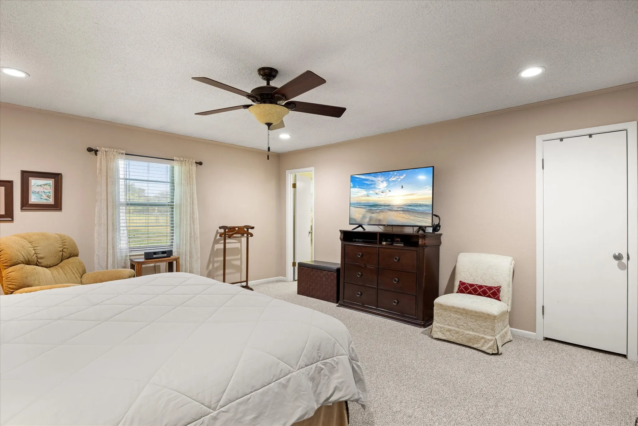 Farm For Sale in Hamilton County , 17305 N US Highway 281, Hico, Texas 76457, 3 Bedroom, 2 Bathroom, 2 Garage spaces, 2,530 Sqft, built in 1972, mls#21232210, Real Estate Agent in Hico, Homes For Sale in Hamilton county, Homes For Sale in Hico, Realtor in Hico Texas, Real Estate Brokerage Independent Realty Texas, Luminita Cordes Realtor