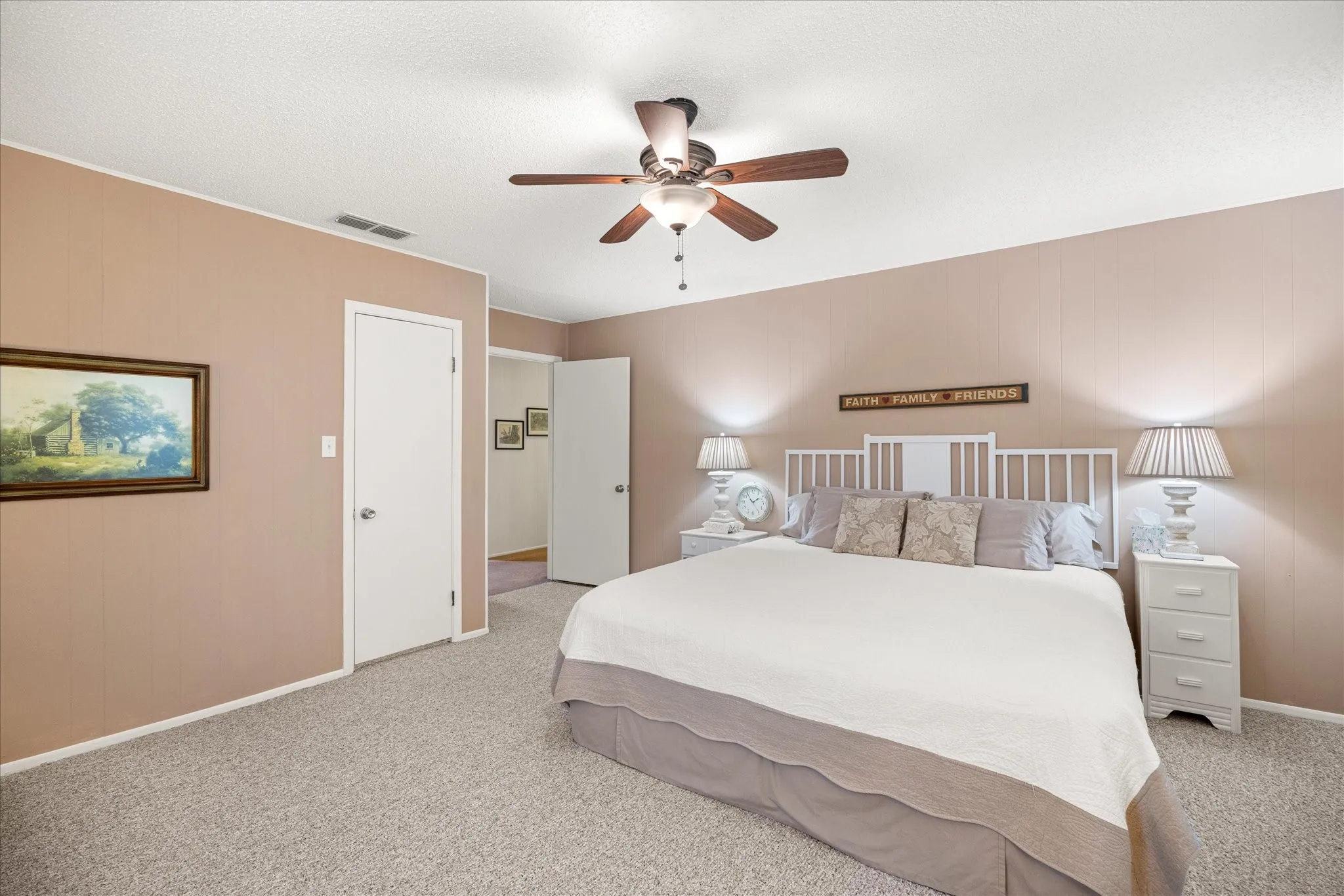 Farm For Sale in Hamilton County , 17305 N US Highway 281, Hico, Texas 76457, 3 Bedroom, 2 Bathroom, 2 Garage spaces, 2,530 Sqft, built in 1972, mls#21232210, Real Estate Agent in Hico, Homes For Sale in Hamilton county, Homes For Sale in Hico, Realtor in Hico Texas, Real Estate Brokerage Independent Realty Texas, Luminita Cordes Realtor