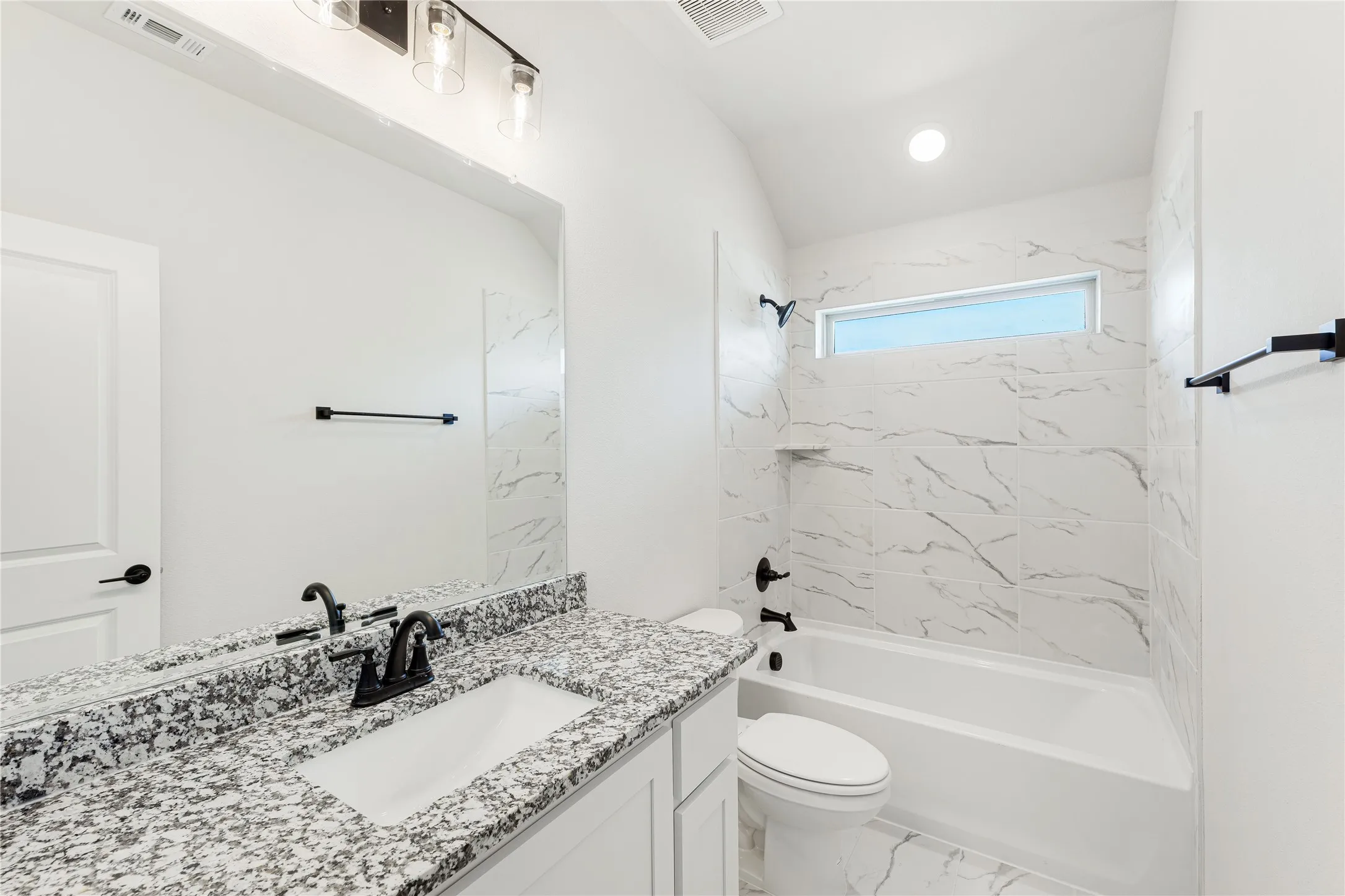 Single Family Residence For Sale in Collin County , 2217 Amber Gate Drive, Anna, Texas 75409, 4 Bedroom, 4 Bathroom, 3 Garage spaces, 2,838 Sqft, built in 2026, New Construction - Incomplete, mls#21232897, Real Estate Agent in Anna, Homes For Sale in Collin county, Homes For Sale in Anna, Realtor in Anna Texas, Real Estate Brokerage Independent Realty Texas, Luminita Cordes Realtor