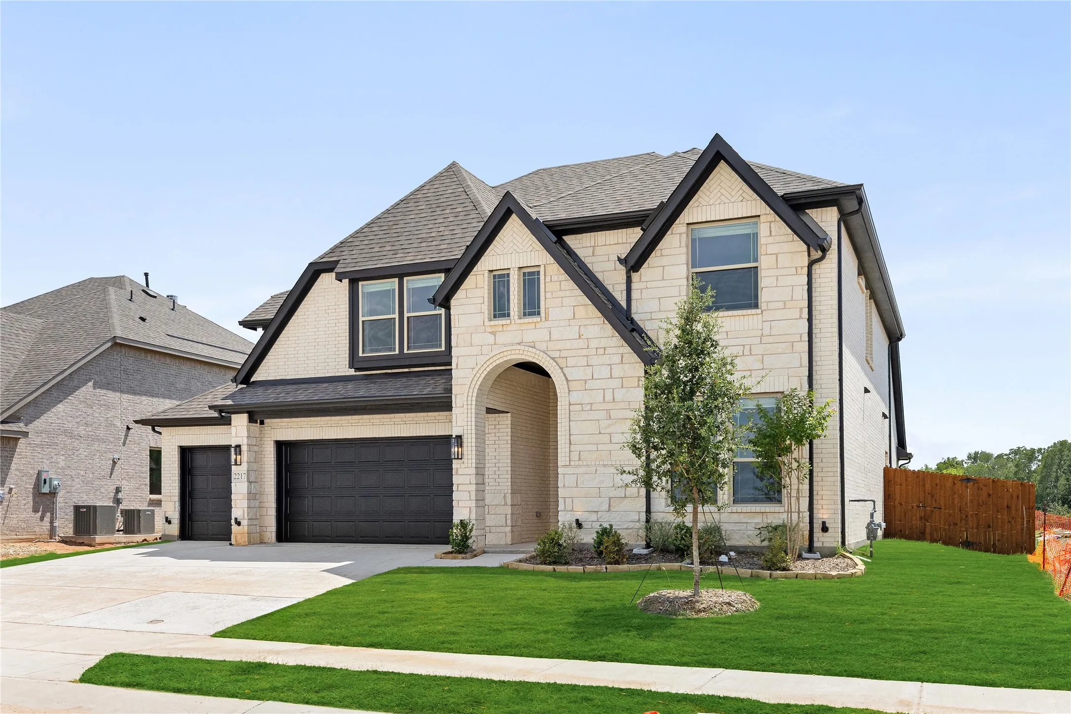 Single Family Residence For Sale in Collin County , 2217 Amber Gate Drive, Anna, Texas 75409, 4 Bedroom, 4 Bathroom, 3 Garage spaces, 2,838 Sqft, built in 2026, New Construction - Incomplete, mls#21232897, Real Estate Agent in Anna, Homes For Sale in Collin county, Homes For Sale in Anna, Realtor in Anna Texas, Real Estate Brokerage Independent Realty Texas, Luminita Cordes Realtor