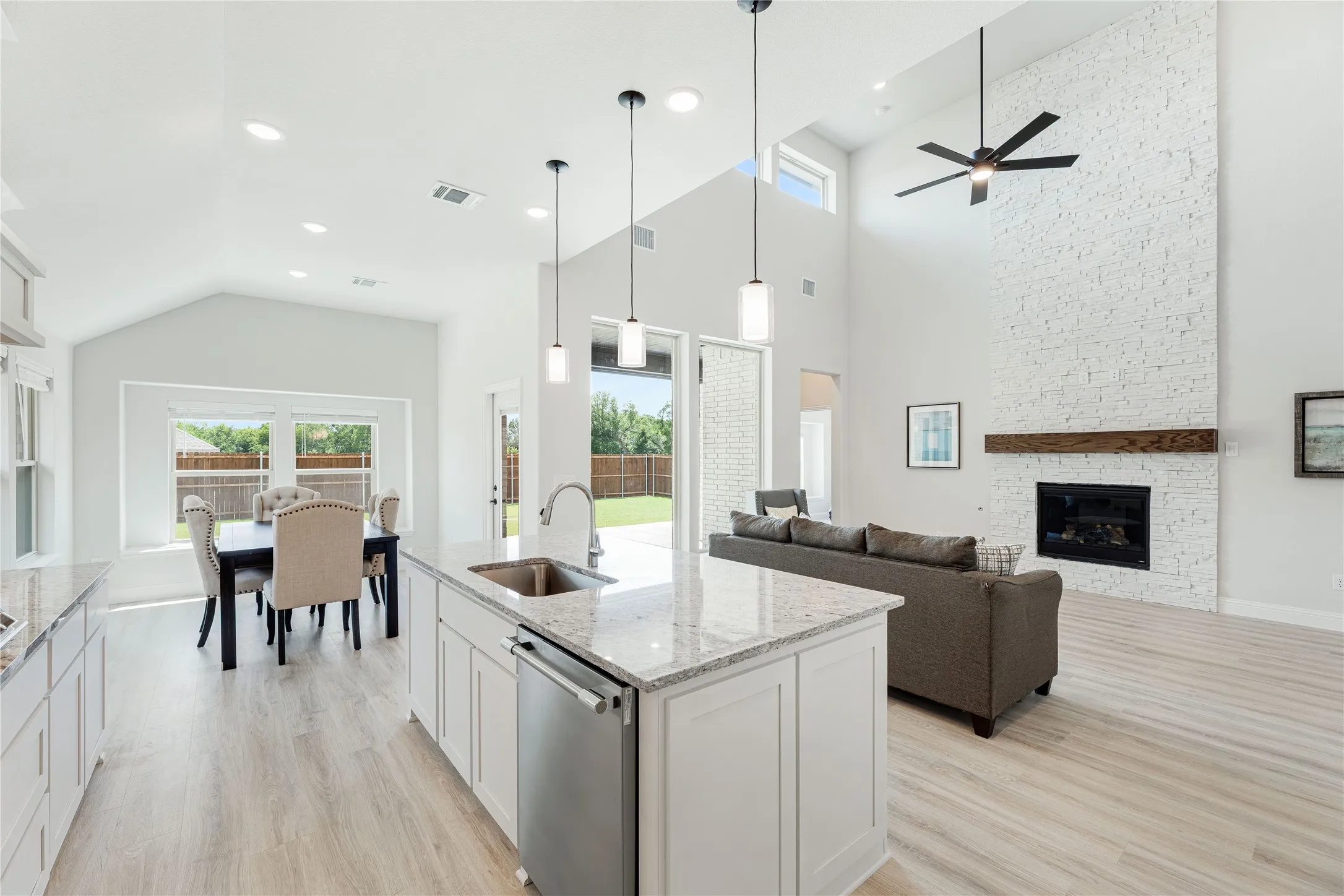 Single Family Residence For Sale in Collin County , 2217 Amber Gate Drive, Anna, Texas 75409, 4 Bedroom, 4 Bathroom, 3 Garage spaces, 2,838 Sqft, built in 2026, New Construction - Incomplete, mls#21232897, Real Estate Agent in Anna, Homes For Sale in Collin county, Homes For Sale in Anna, Realtor in Anna Texas, Real Estate Brokerage Independent Realty Texas, Luminita Cordes Realtor